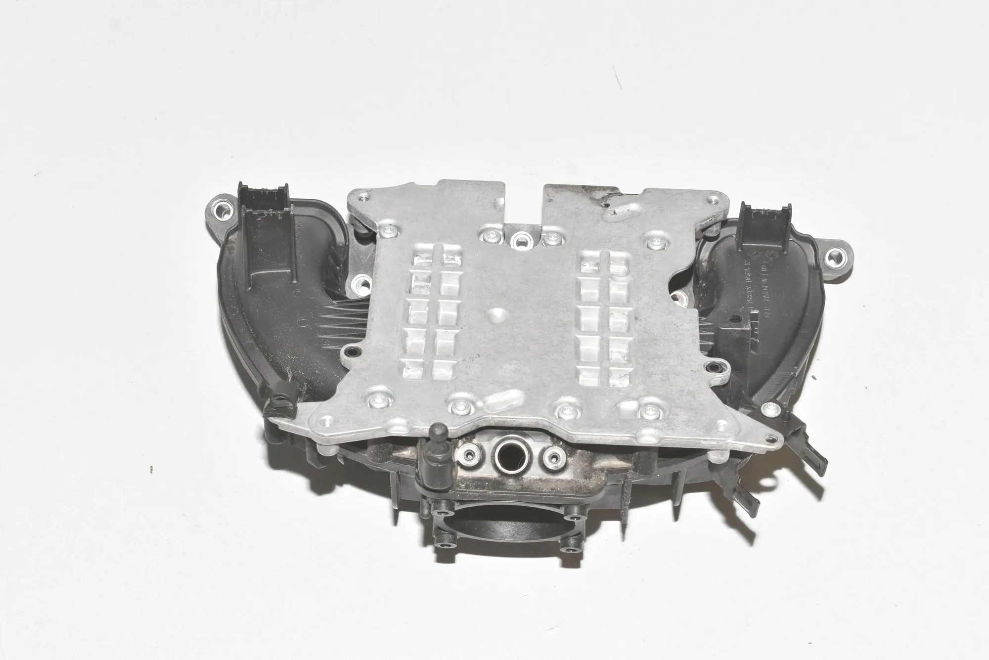Intake Manifold – OEM 11617588126 · BMW X1 (E84) BMW X1 (E84) xDrive 28 i 2013 – 3