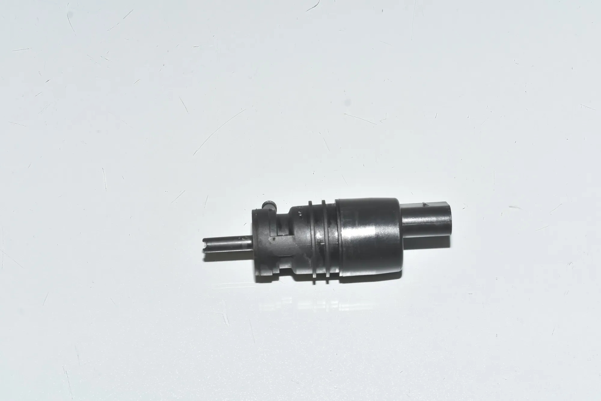 Washer Tank Motor – OEM 6934160 · BMW X3 (F25) xDrive 35 d 2012 – 3