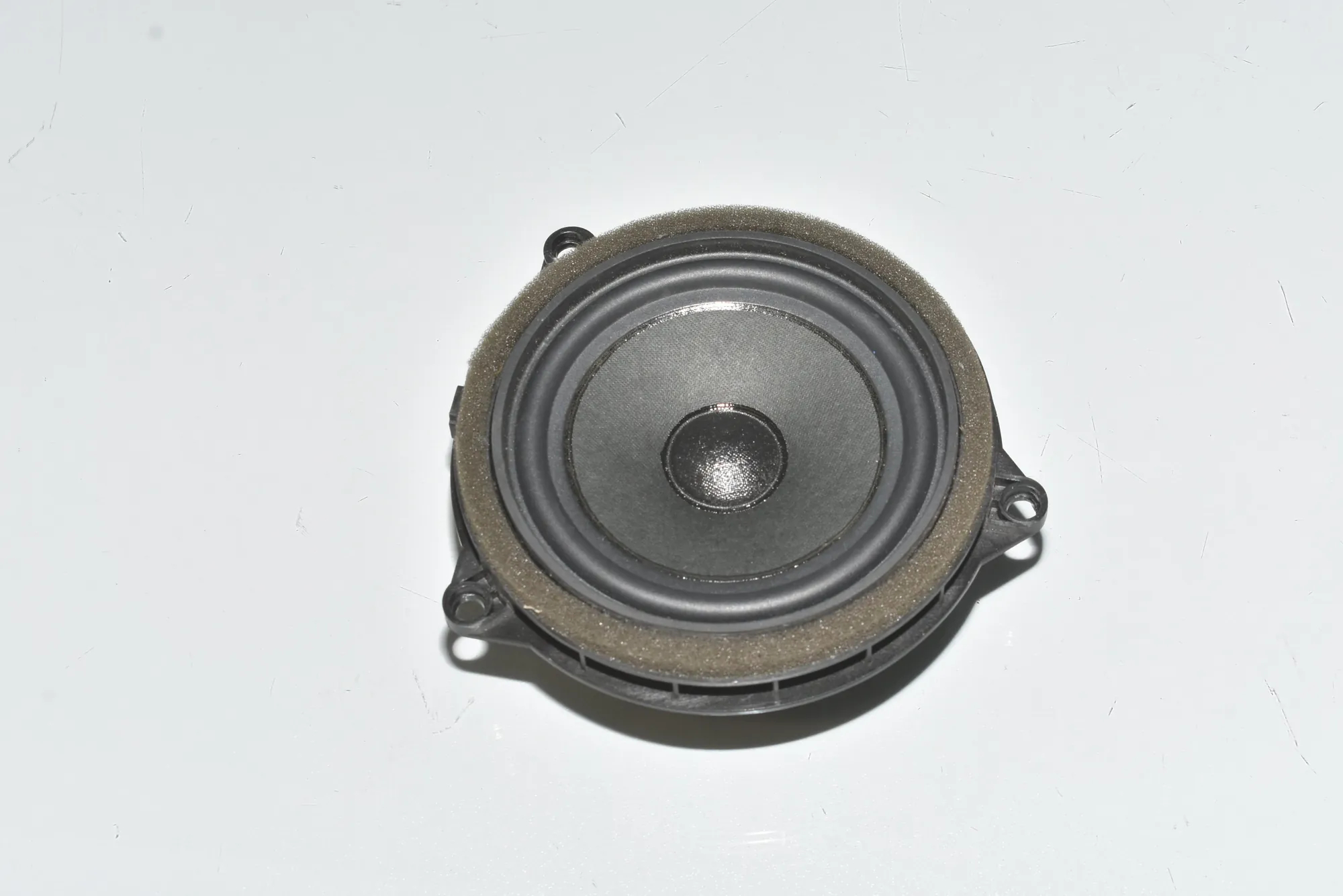 Front Left Door Speaker – OEM 8715686 · BMW i3 (I01) BMW i3 (I01) Hybrid 2017