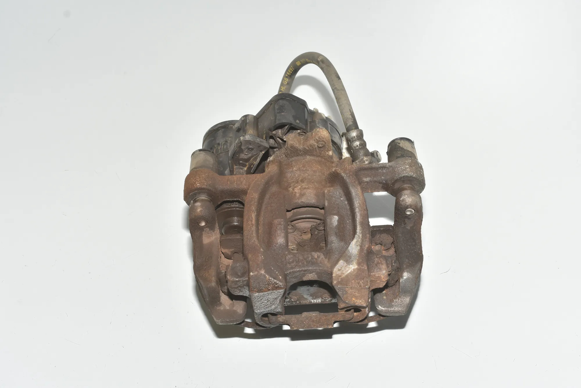 Rear Left Brake Caliper – OEM 6883019 · BMW i3 (I01) BMW i3 (I01) Hybrid 2017 – 2