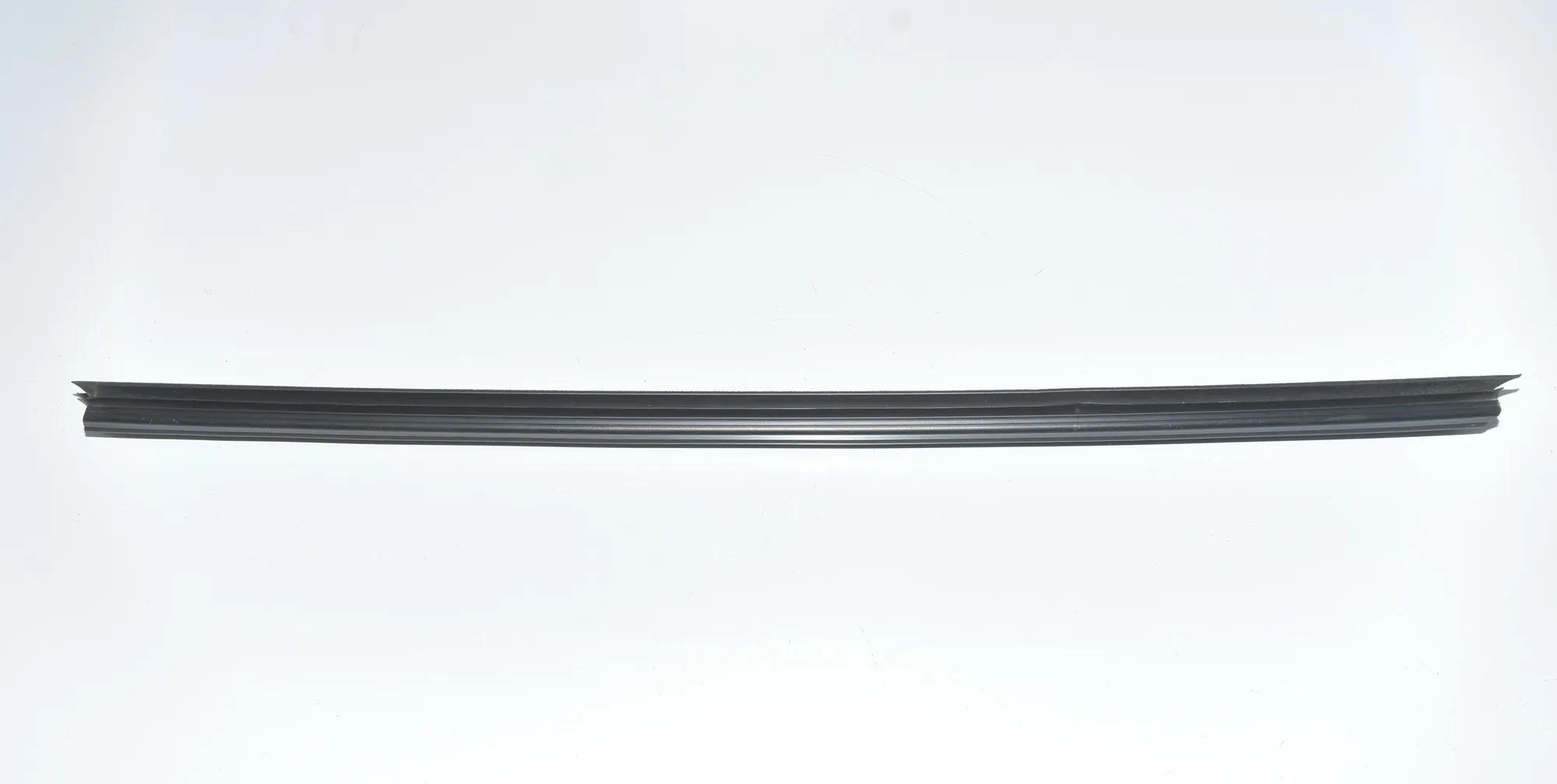 Front Right Door Rubber Seal – OEM 7205718 · BMW X3 (F25) xDrive 35 d 2012 – 3