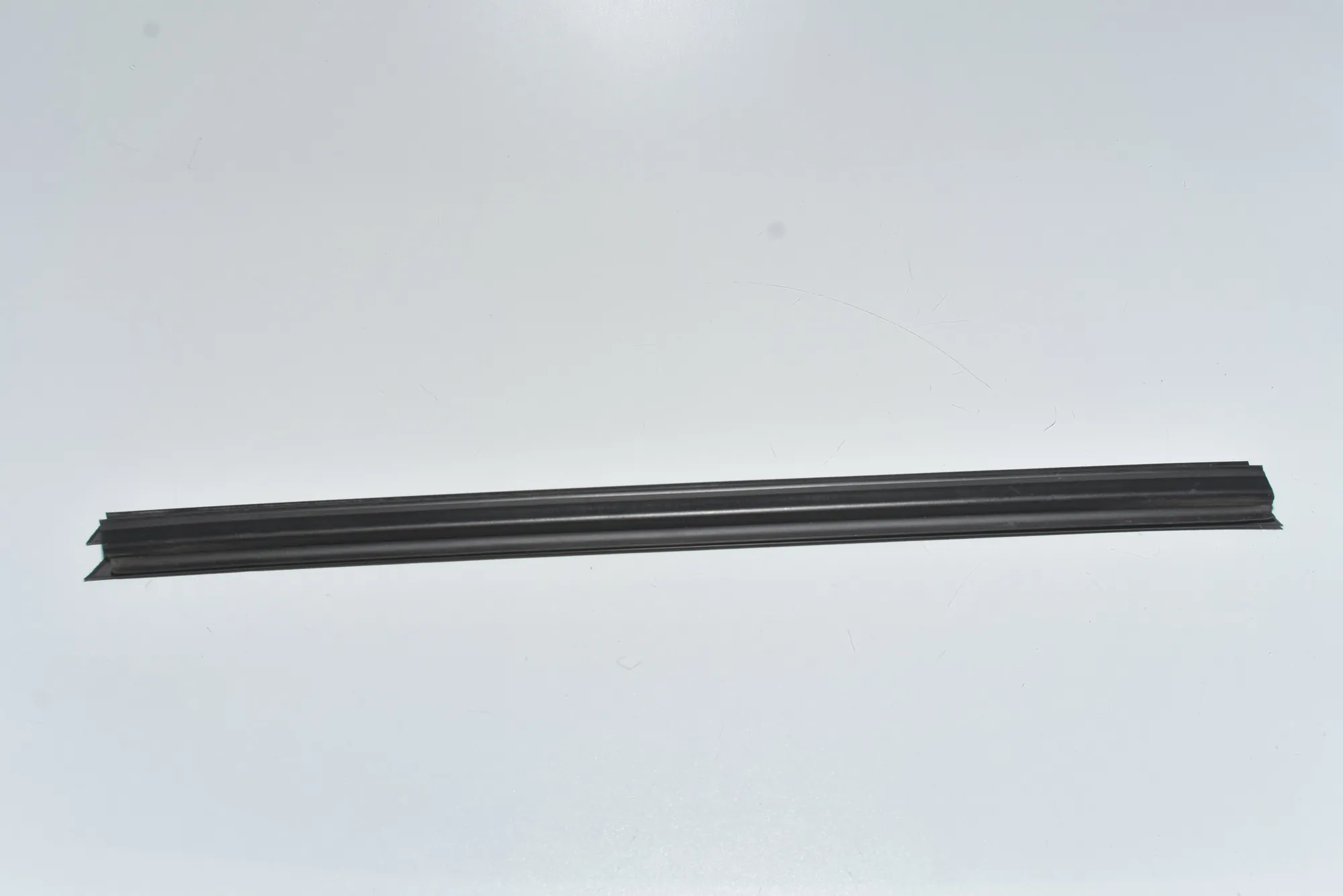 Rear Left Door Rubber Seal – OEM 7205735 · BMW X3 (F25) xDrive 35 d 2012