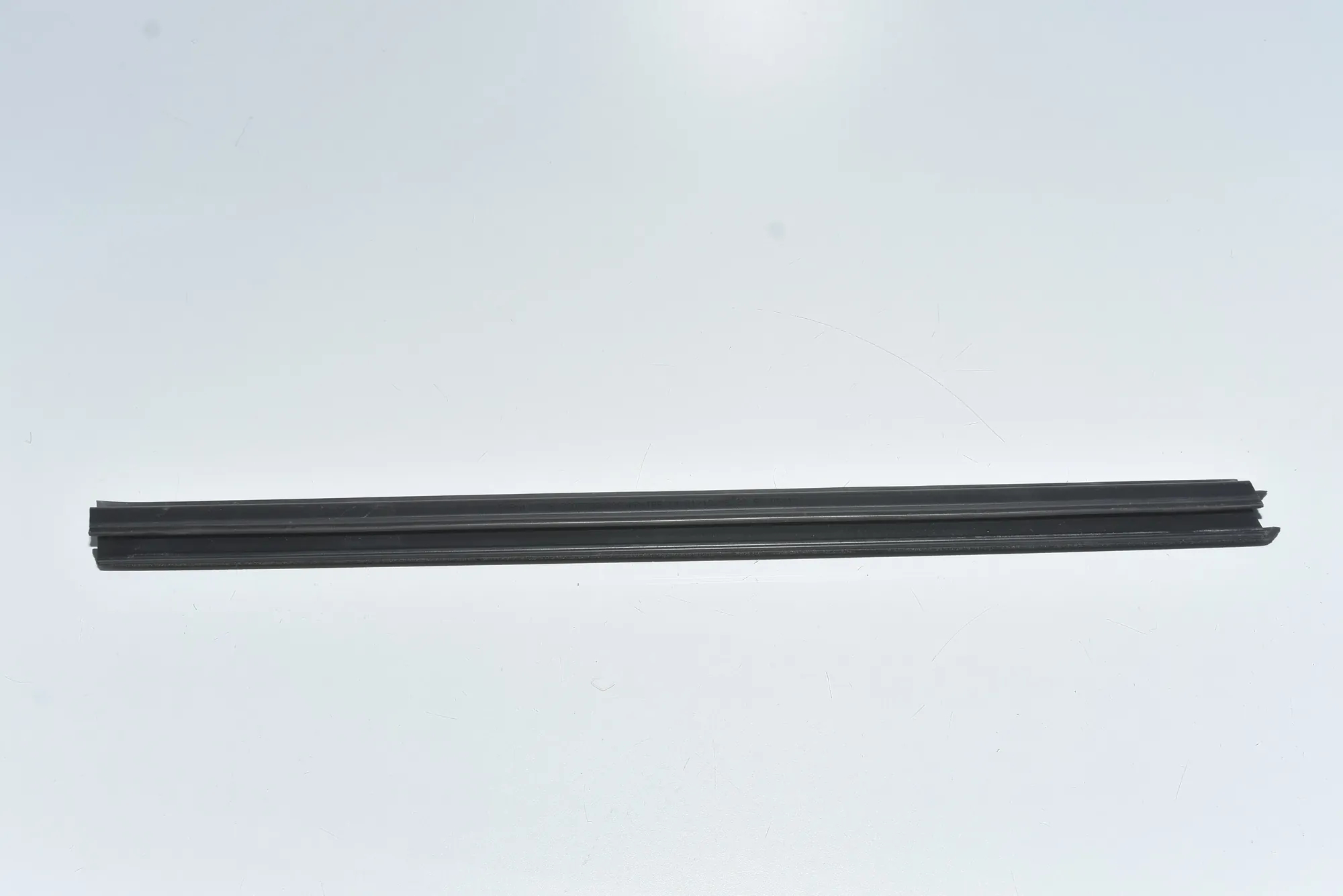 Rear Left Door Rubber Seal – OEM 7205735 · BMW X3 (F25) xDrive 35 d 2012 – 2