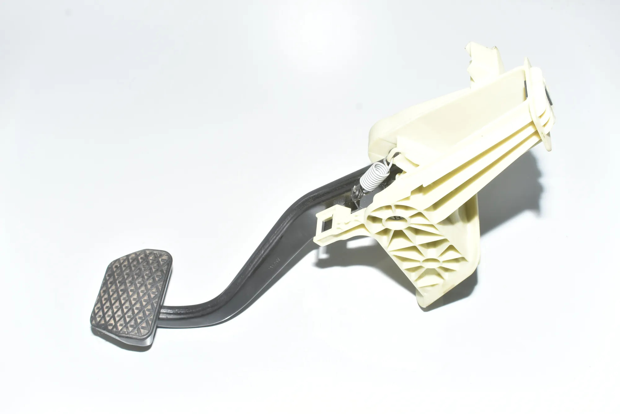 Brake Pedal – OEM 6787363 · BMW X3 (F25) xDrive 35 d 2012 – 2
