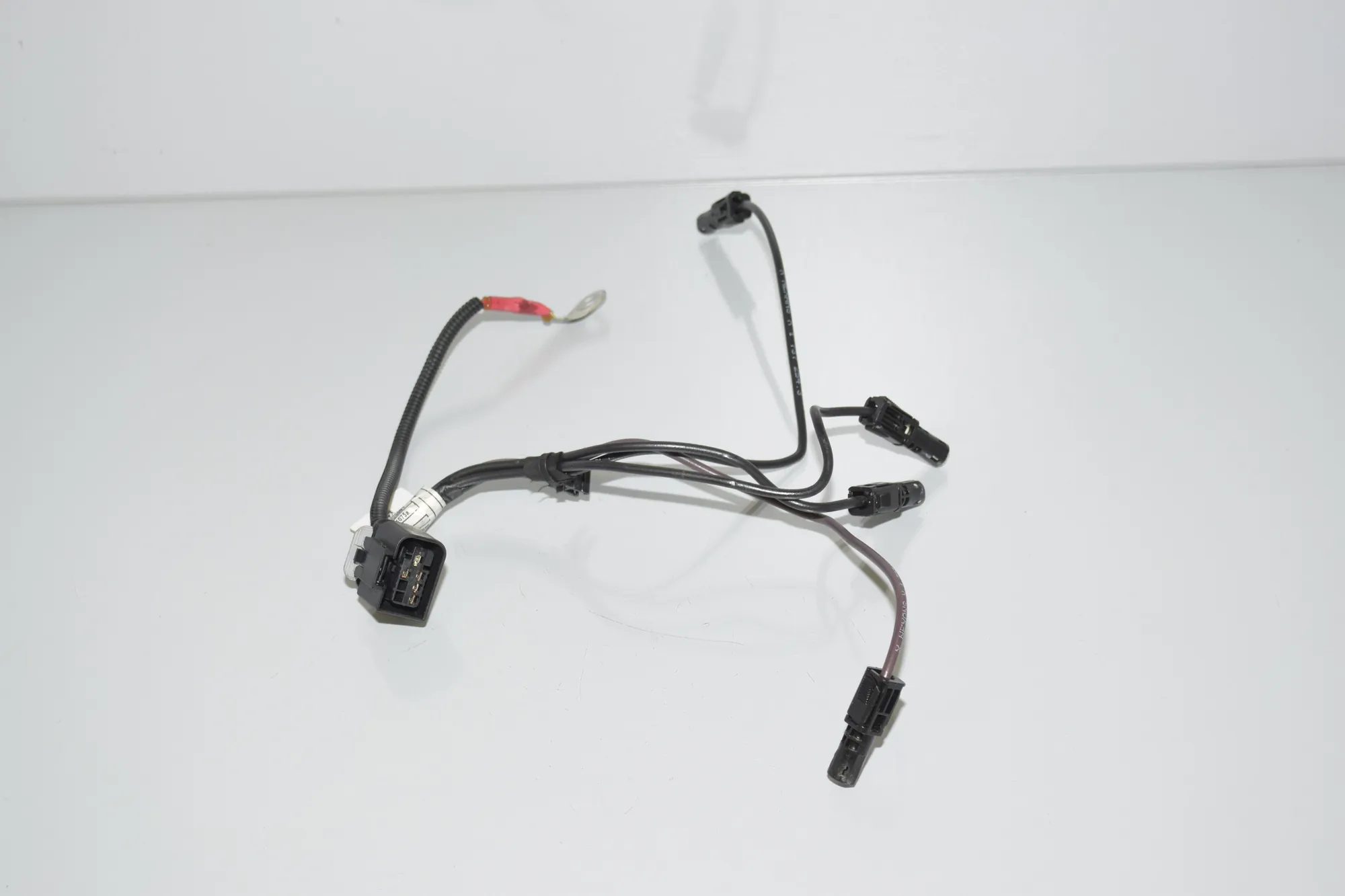 Glow Plug Wires – OEM 8592698 · BMW 2 Gran Tourer (F46) 218 d xDrive 2017 – 2