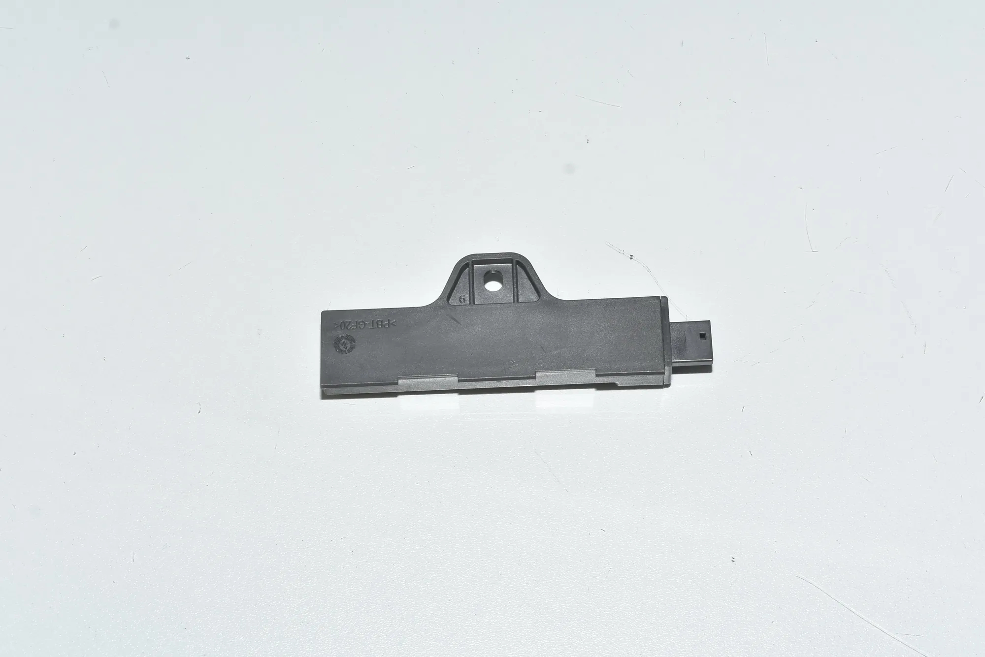 Antenna – OEM 65209220832 · BMW 2 Gran Tourer (F46) 218 d xDrive 2017 – 3