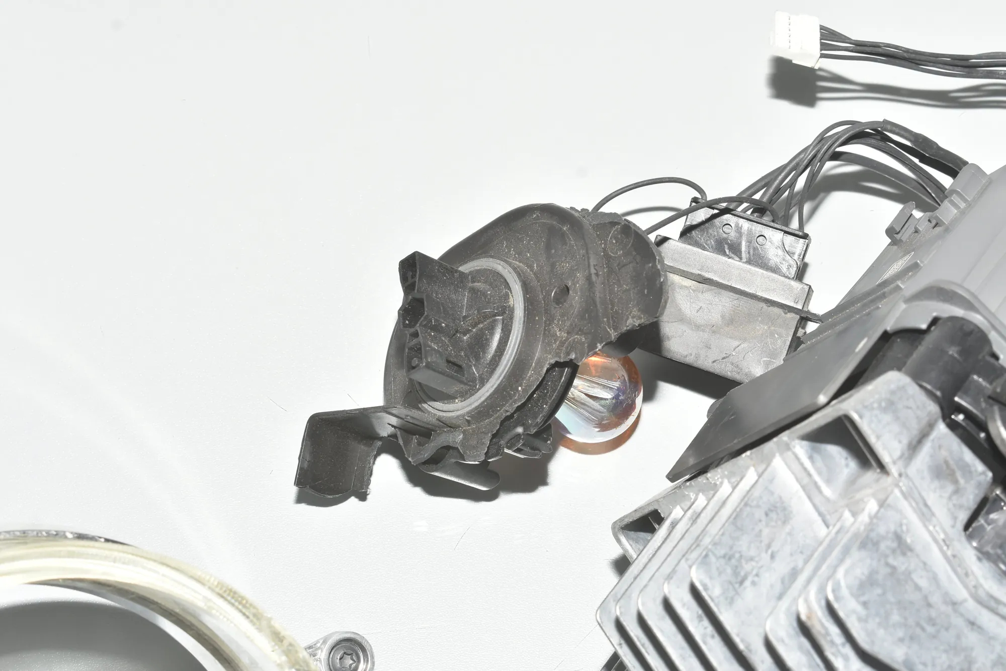 Front Left Headlight – OEM 7391401 · BMW 2 Gran Tourer (F46) 218 d xDrive 2017 – 4