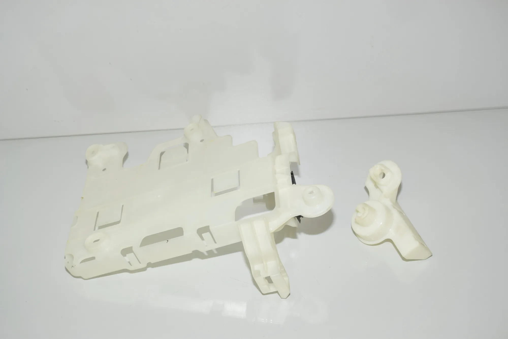 Bracket – OEM 9364264 · BMW 7 (G11, G12) 730 d, Ld xDrive 2017 – 2