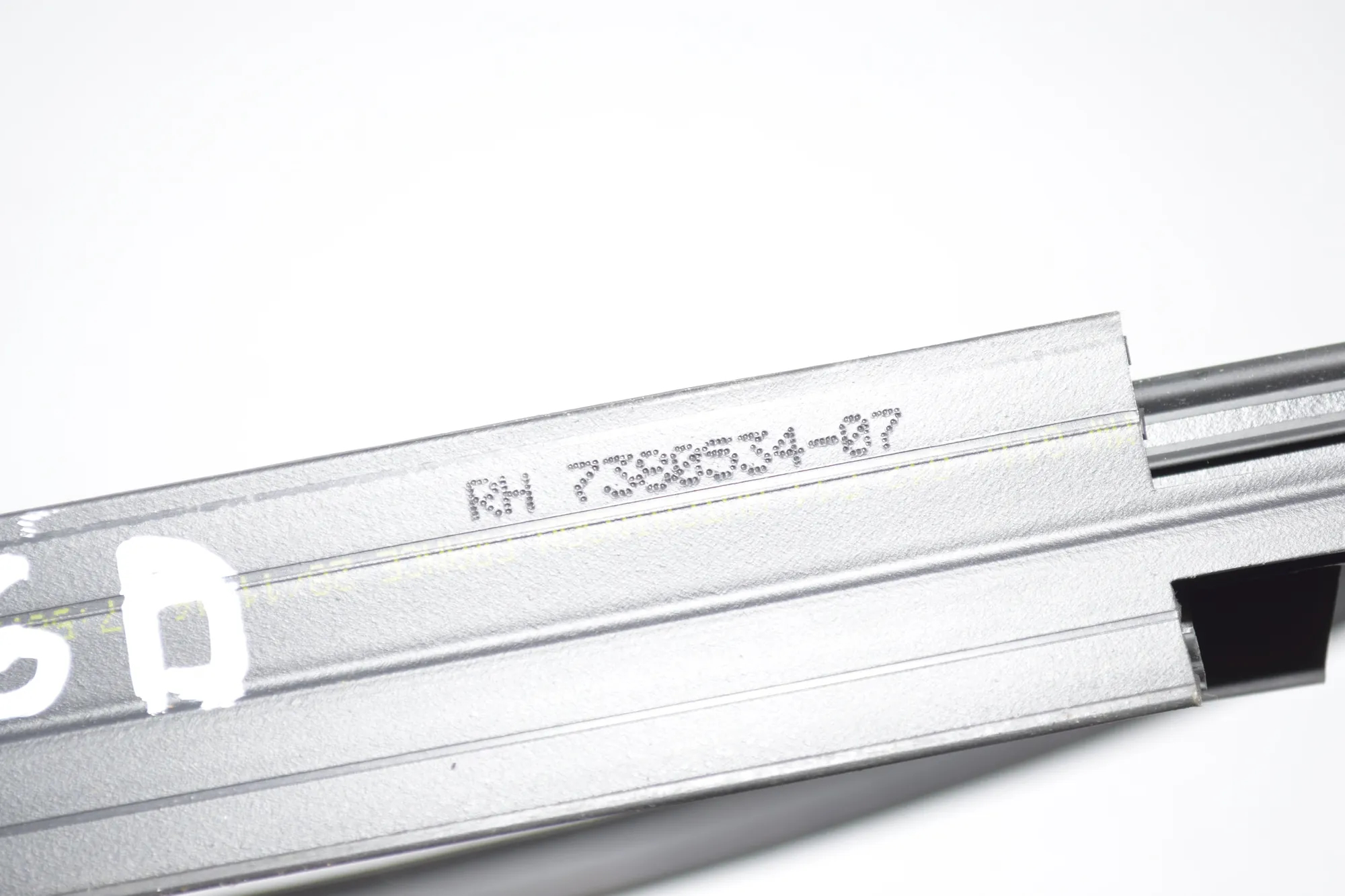 Rear Right Door Seal Rubber – OEM 7336044 · BMW 7 (G11, G12) 730 d, Ld xDrive 2017 – 10