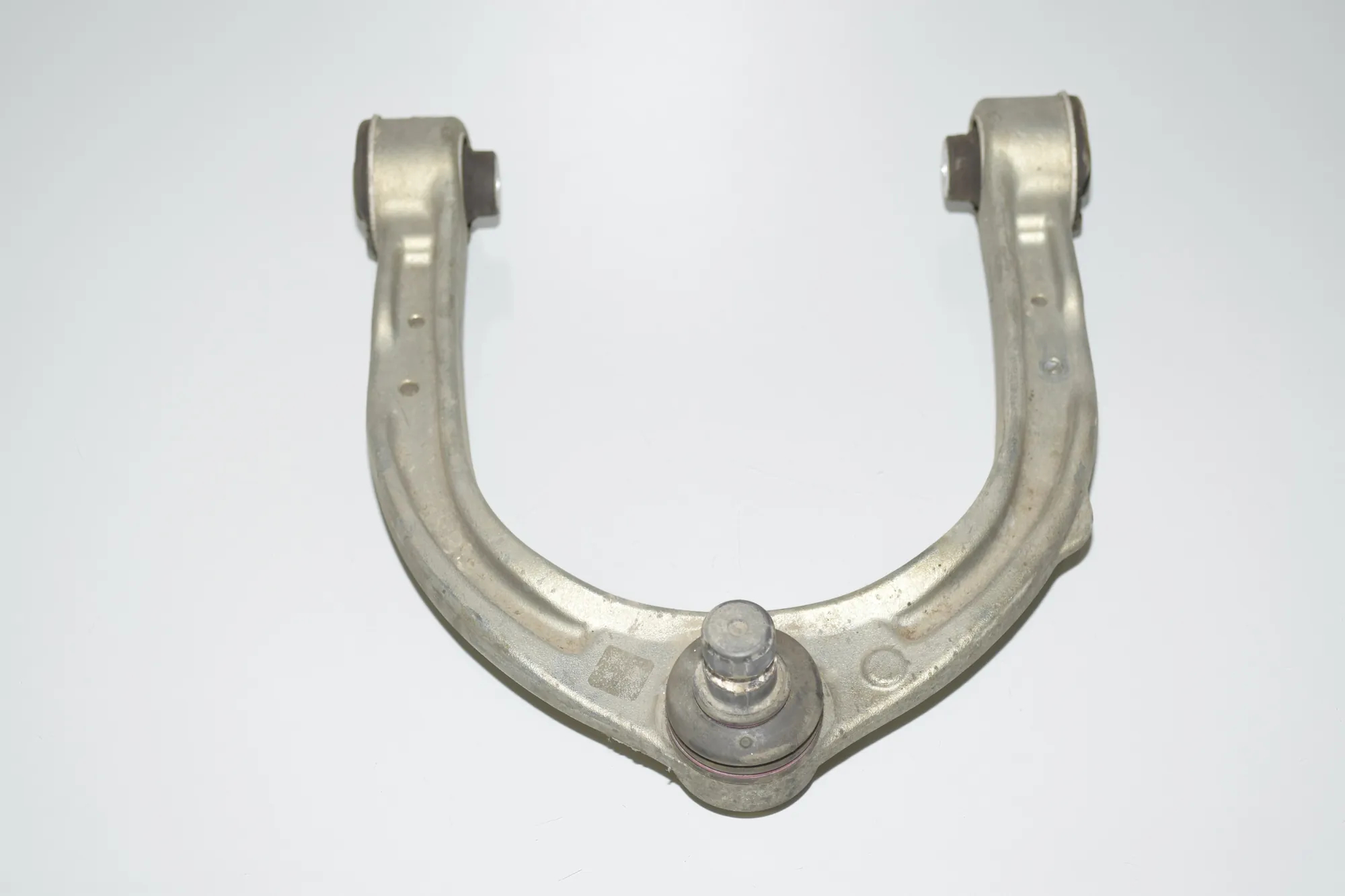 Front Right Upper Control Arm – OEM 31106868530 · BMW 7 (G11, G12) 730 d, Ld xDrive 2017