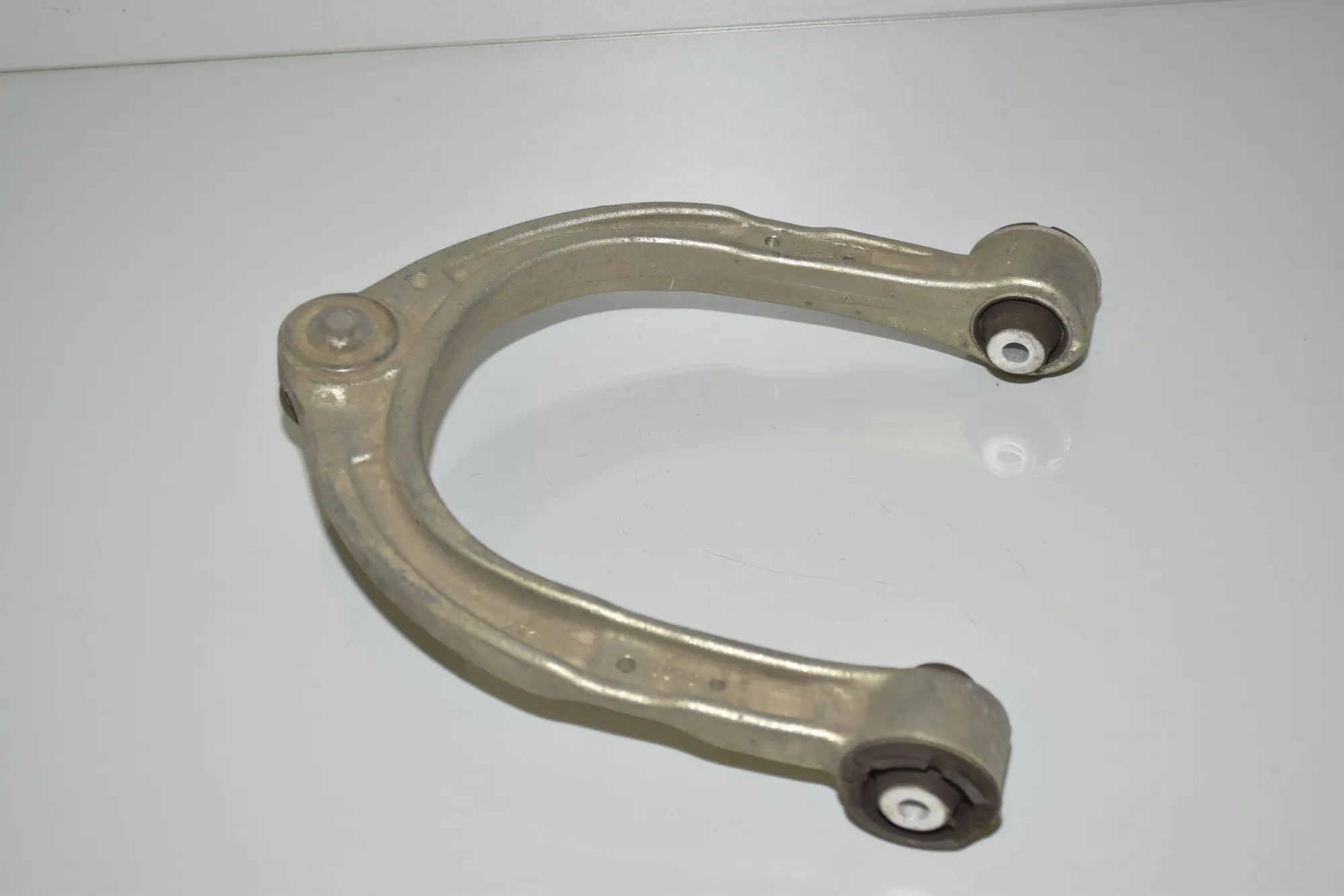 Front Right Upper Control Arm – OEM 31106868530 · BMW 7 (G11, G12) 730 d, Ld xDrive 2017 – 2