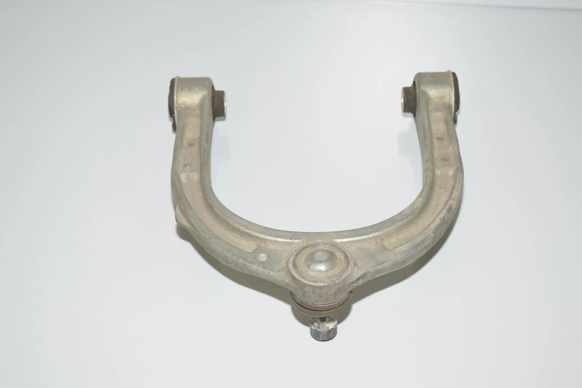 Front Right Upper Control Arm – OEM 31106868530 · BMW 7 (G11, G12) 730 d, Ld xDrive 2017 – 3