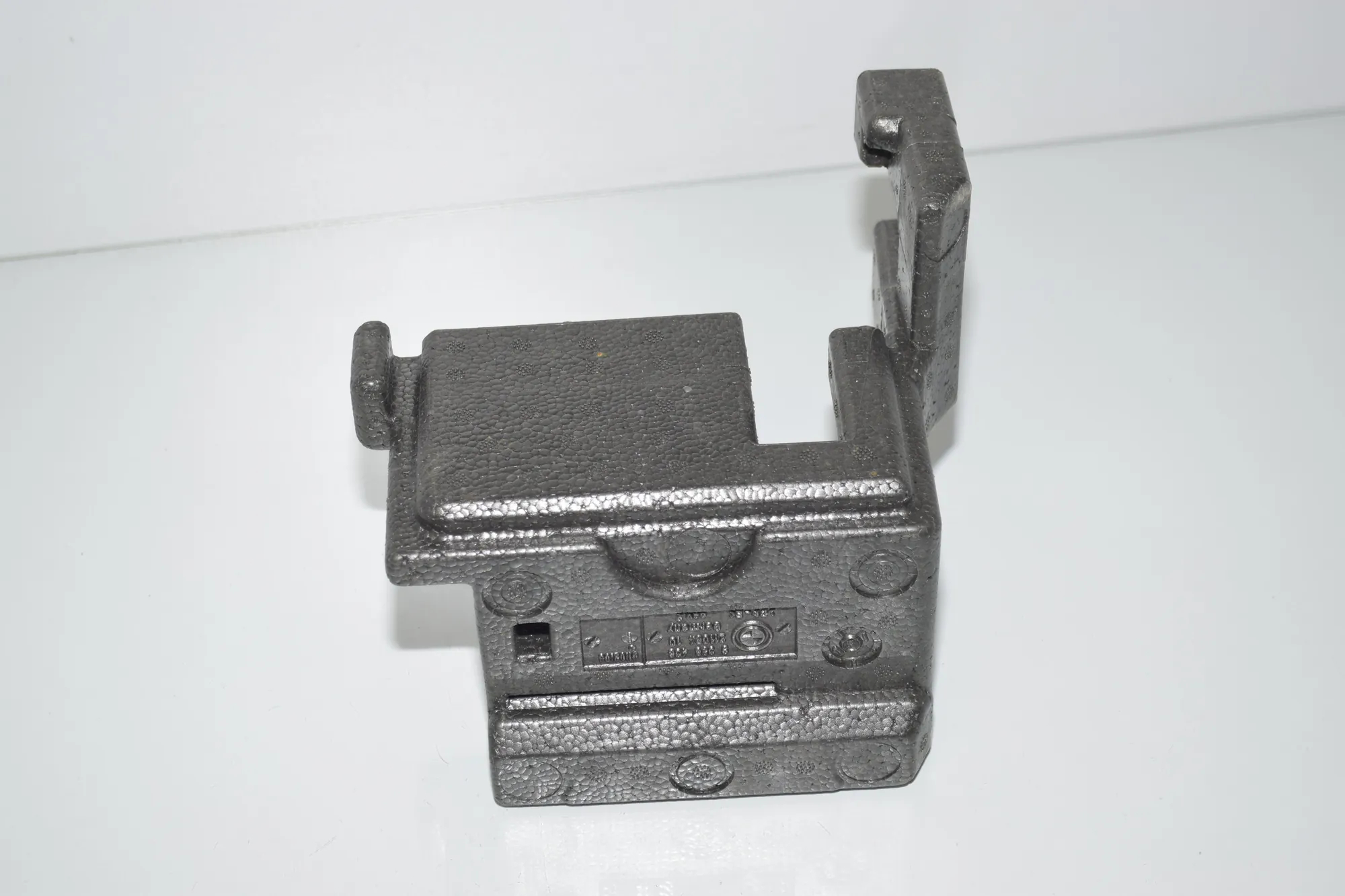 Other Boot Trunk Parts – OEM 9358436 · BMW 7 (G11, G12) 730 d, Ld xDrive 2017 – 3