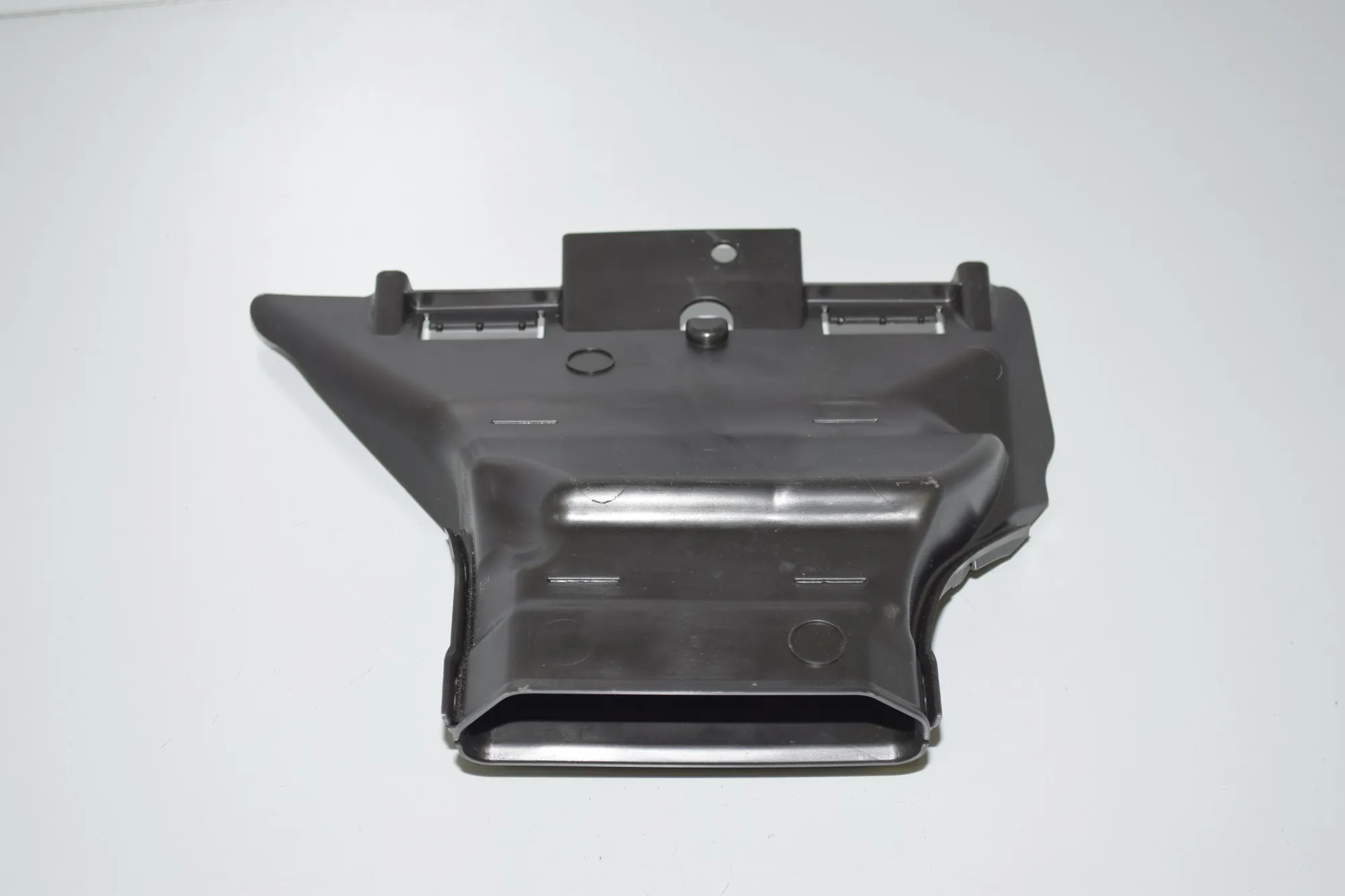 Interior Air Duct Channel – OEM 7343499 · BMW 7 (G11, G12) 730 d, Ld xDrive 2017 – 4