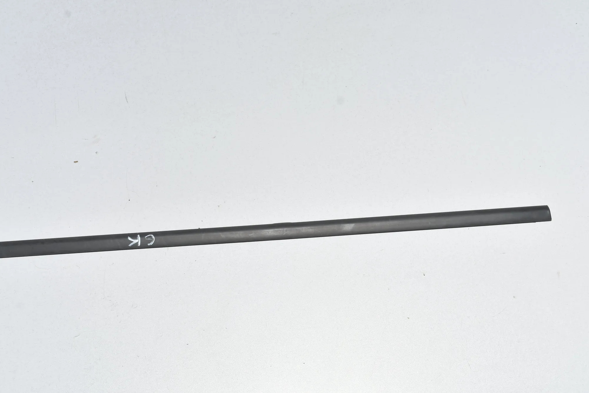 Rear Left Door Window Strip – OEM 51357316785 · BMW 2 Gran Tourer (F46) 218 d xDrive 2017 – 2