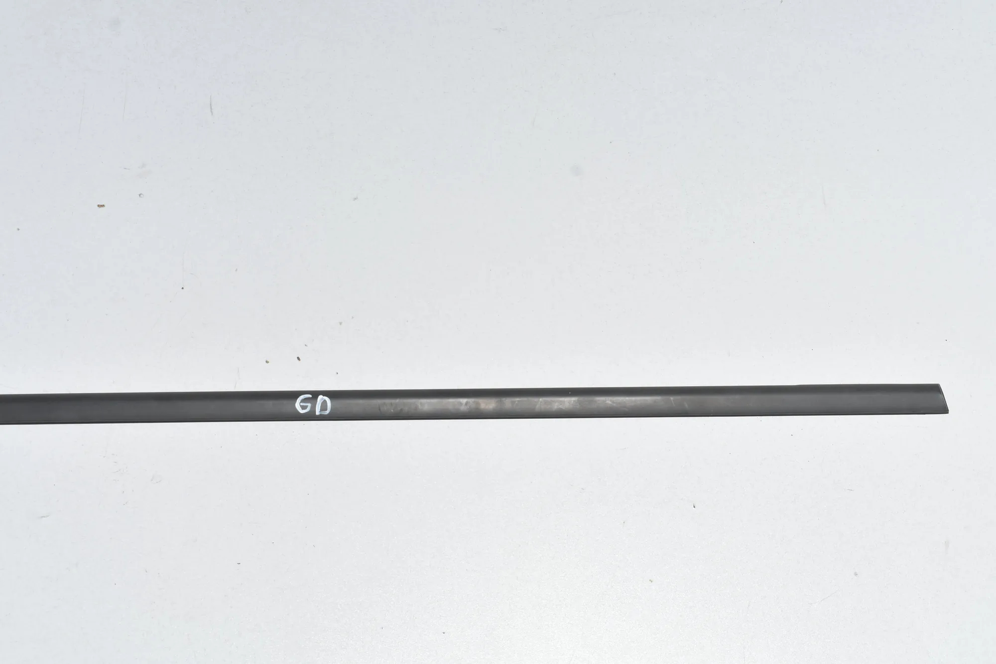 Rear Right Door Window Strip – OEM 51357316786 · BMW 2 Gran Tourer (F46) 218 d xDrive 2017 – 2