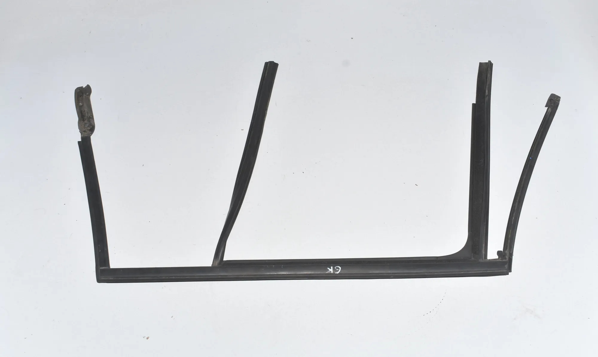 Rear Left Door Rubber Seal – OEM 51352576681 · BMW 2 Gran Tourer (F46) 218 d xDrive 2017 – 3