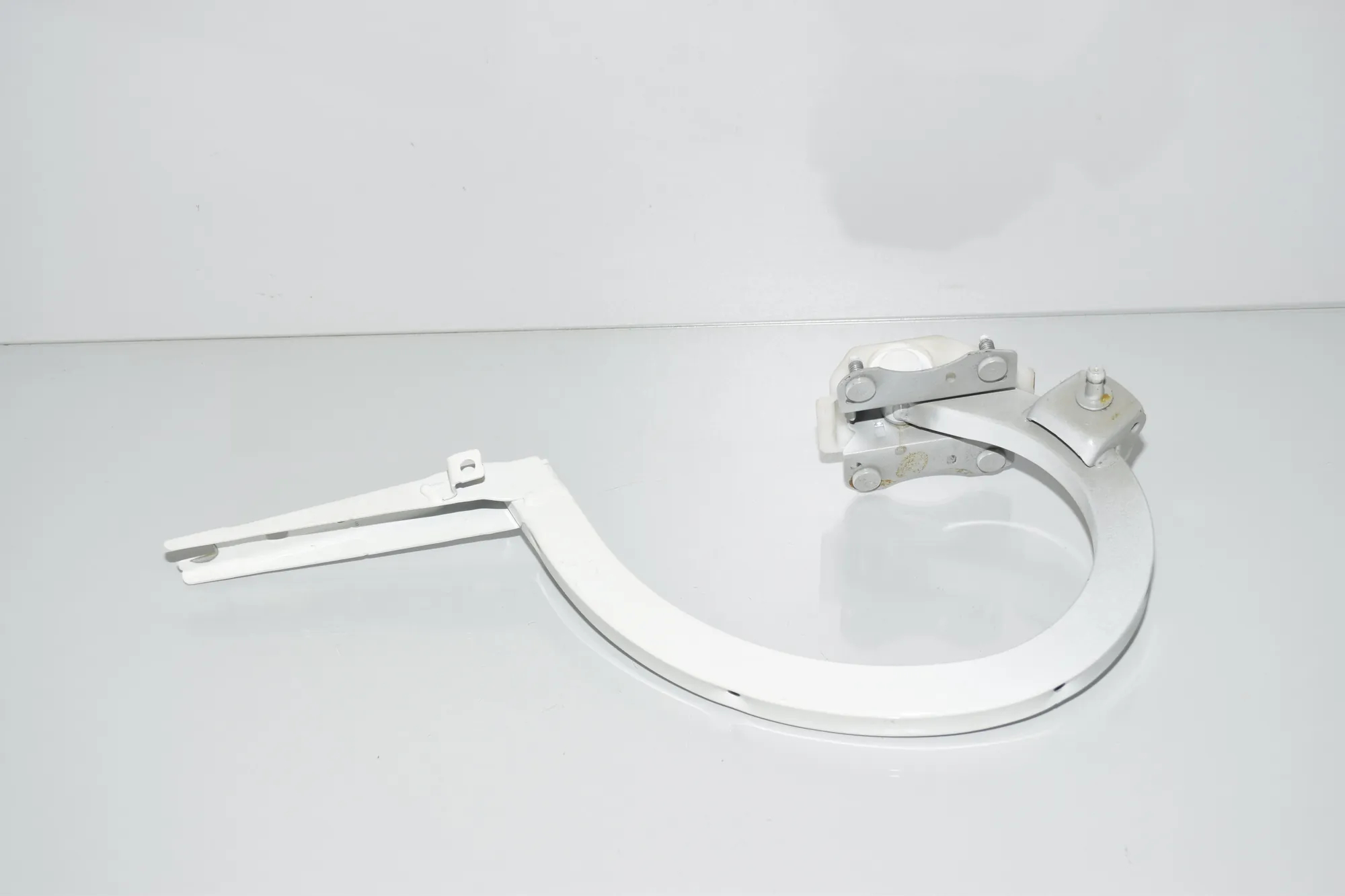 Right Side Bootlid Hinge – OEM 7357116 · BMW 7 (G11, G12) 730 d, Ld xDrive 2017