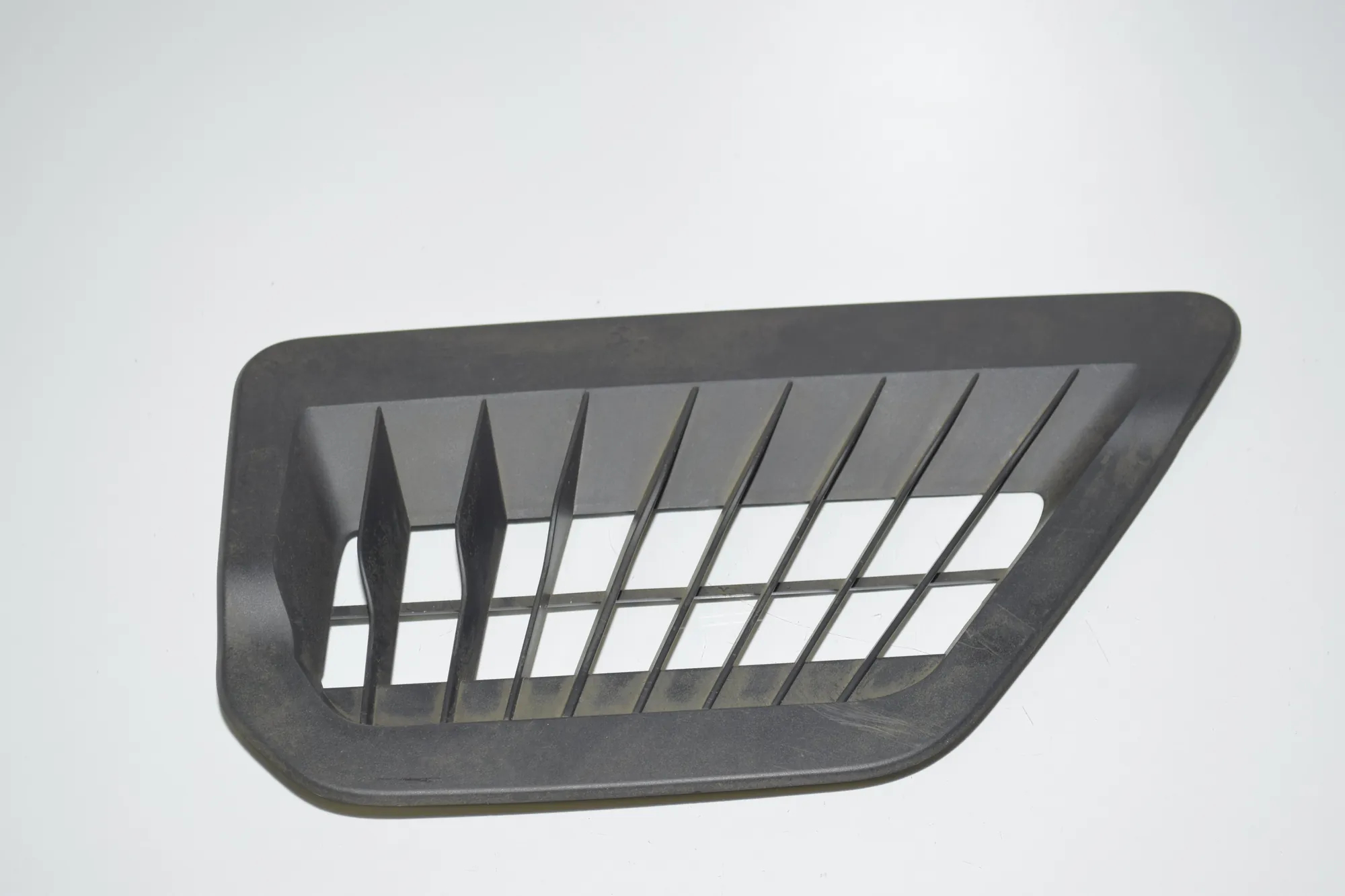 Rear Air Vent Grill – OEM 7343495 · BMW 7 (G11, G12) 730 d, Ld xDrive 2017