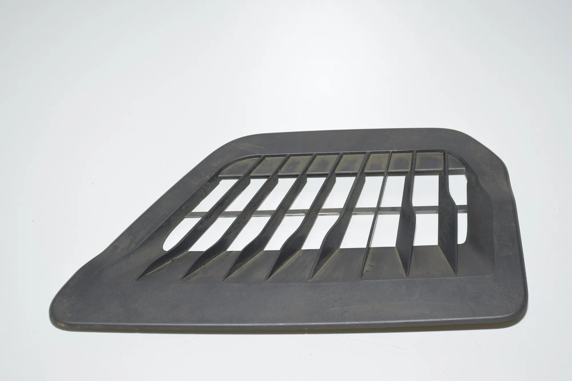 Rear Air Vent Grill – OEM 7343495 · BMW 7 (G11, G12) 730 d, Ld xDrive 2017 – 2