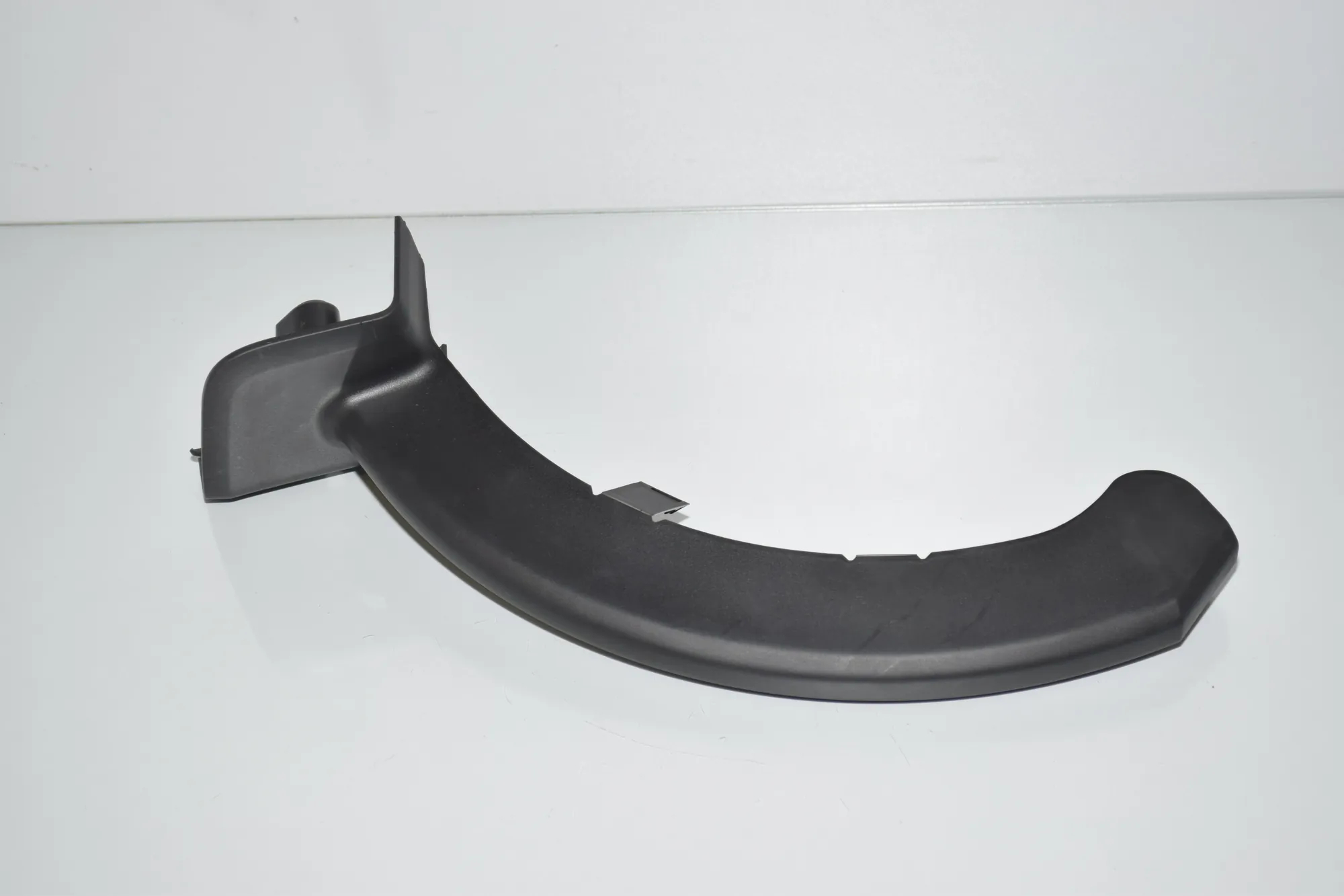 Hinge Trim – OEM 7371811 · BMW 7 (G11, G12) 730 d, Ld xDrive 2017