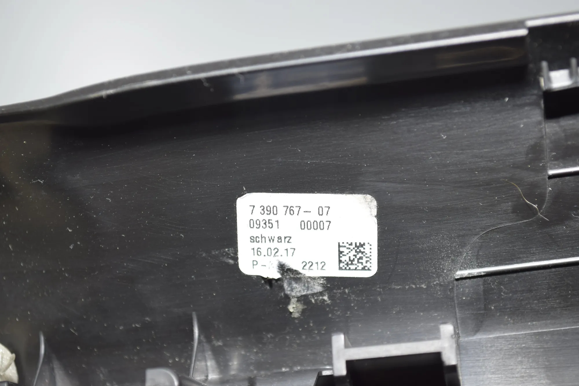 Rear Left Interior Step Trim – OEM 7390767 · BMW 7 (G11, G12) 730 d, Ld xDrive 2017 – 5