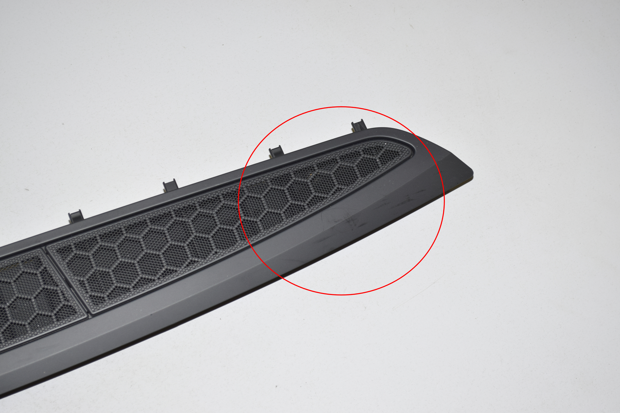 Rear Parcel Shelf Grill – OEM 7355373 · BMW 7 (G11, G12) 730 d, Ld xDrive 2017 – 5