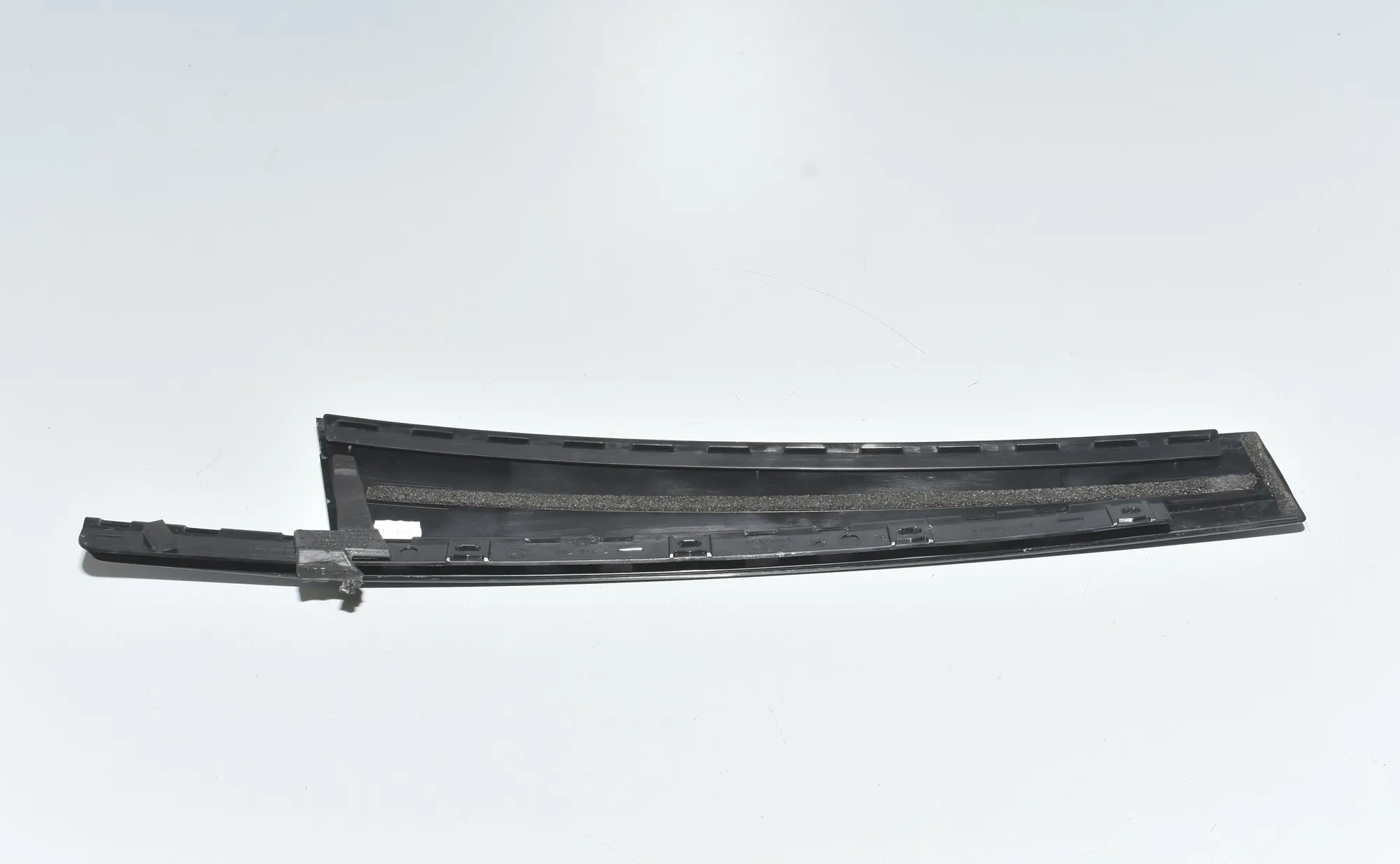 Right Side Pillar Trim – OEM 7316780 · BMW 2 Gran Tourer (F46) 218 d xDrive 2017 – 3