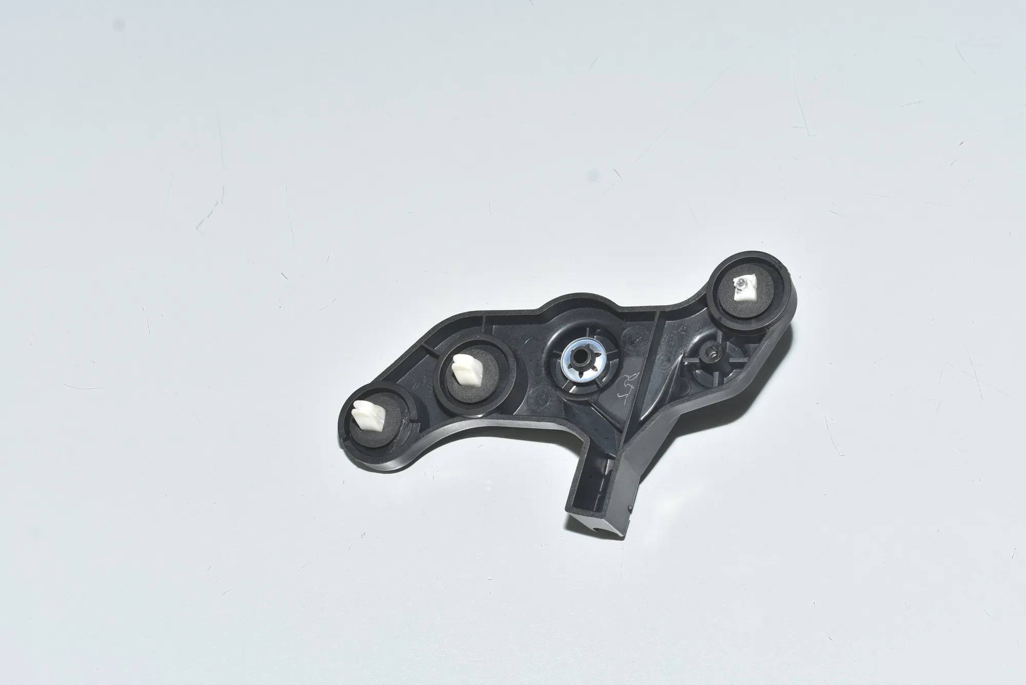 Bonnet Release Handle – OEM 7326517 · BMW 2 Gran Tourer (F46) 218 d xDrive 2017 – 3