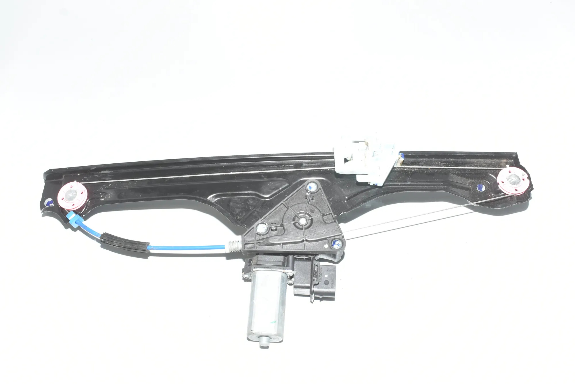 Front Left Door Window Regulator – OEM 2579947 · BMW 2 Gran Tourer (F46) 218 d xDrive 2017 – 3