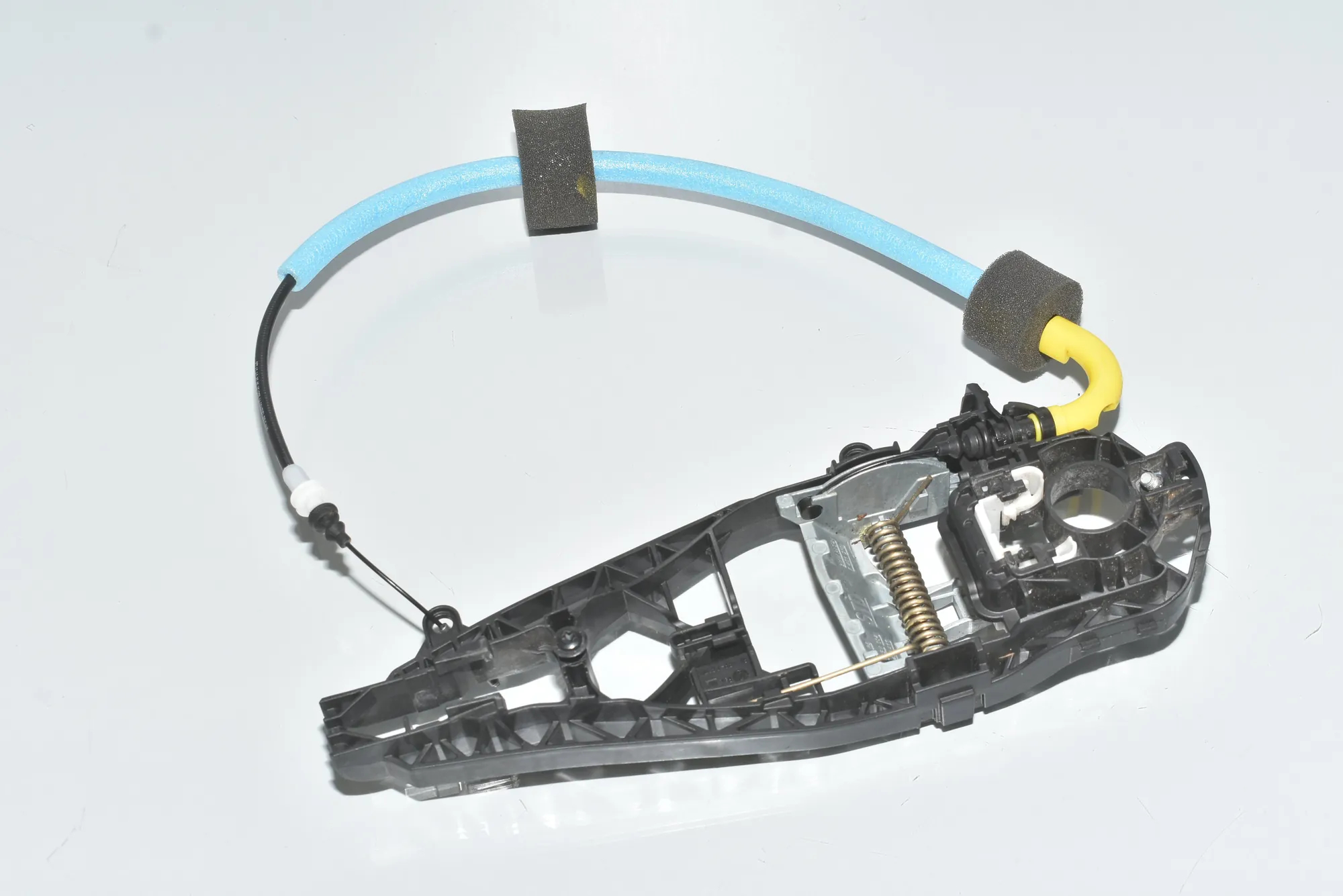 Rear Right Door Interior Handle Frame – OEM 51217293186 · BMW 2 Gran Tourer (F46) 218 d xDrive 2017