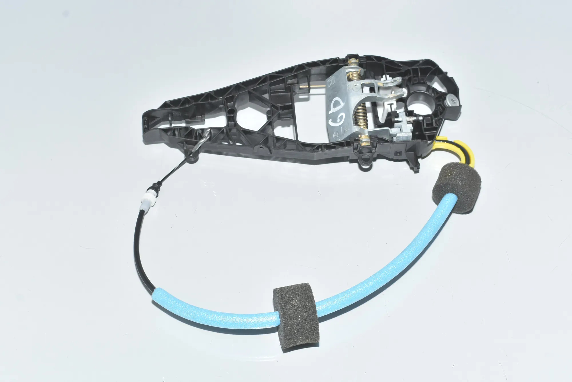 Rear Right Door Interior Handle Frame – OEM 51217293186 · BMW 2 Gran Tourer (F46) 218 d xDrive 2017 – 3
