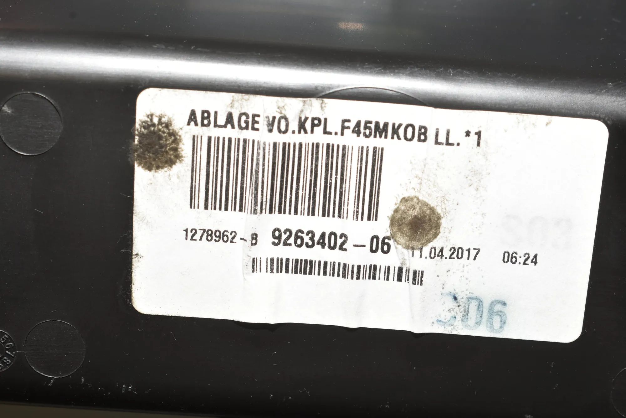 Other Interior Parts – OEM 51169263402 · BMW 2 Gran Tourer (F46) 218 d xDrive 2017 – 4