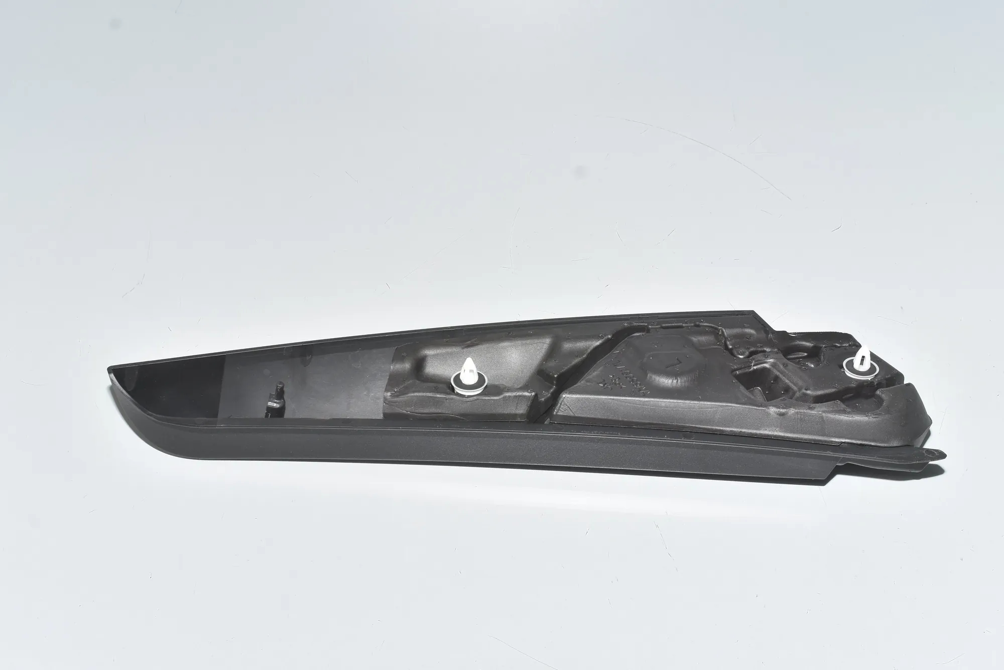 Front Left Door Panel Trim – OEM 51337333895 · BMW 2 Gran Tourer (F46) 218 d xDrive 2017 – 3