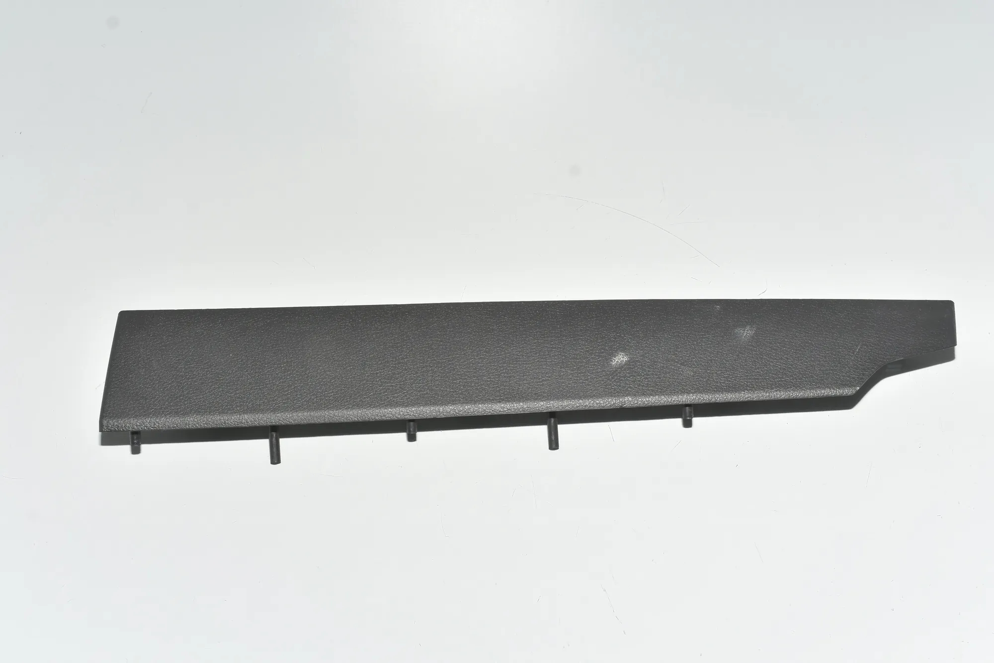 Other Interior Parts – OEM 9303917 · BMW 2 Gran Tourer (F46) 218 d xDrive 2017