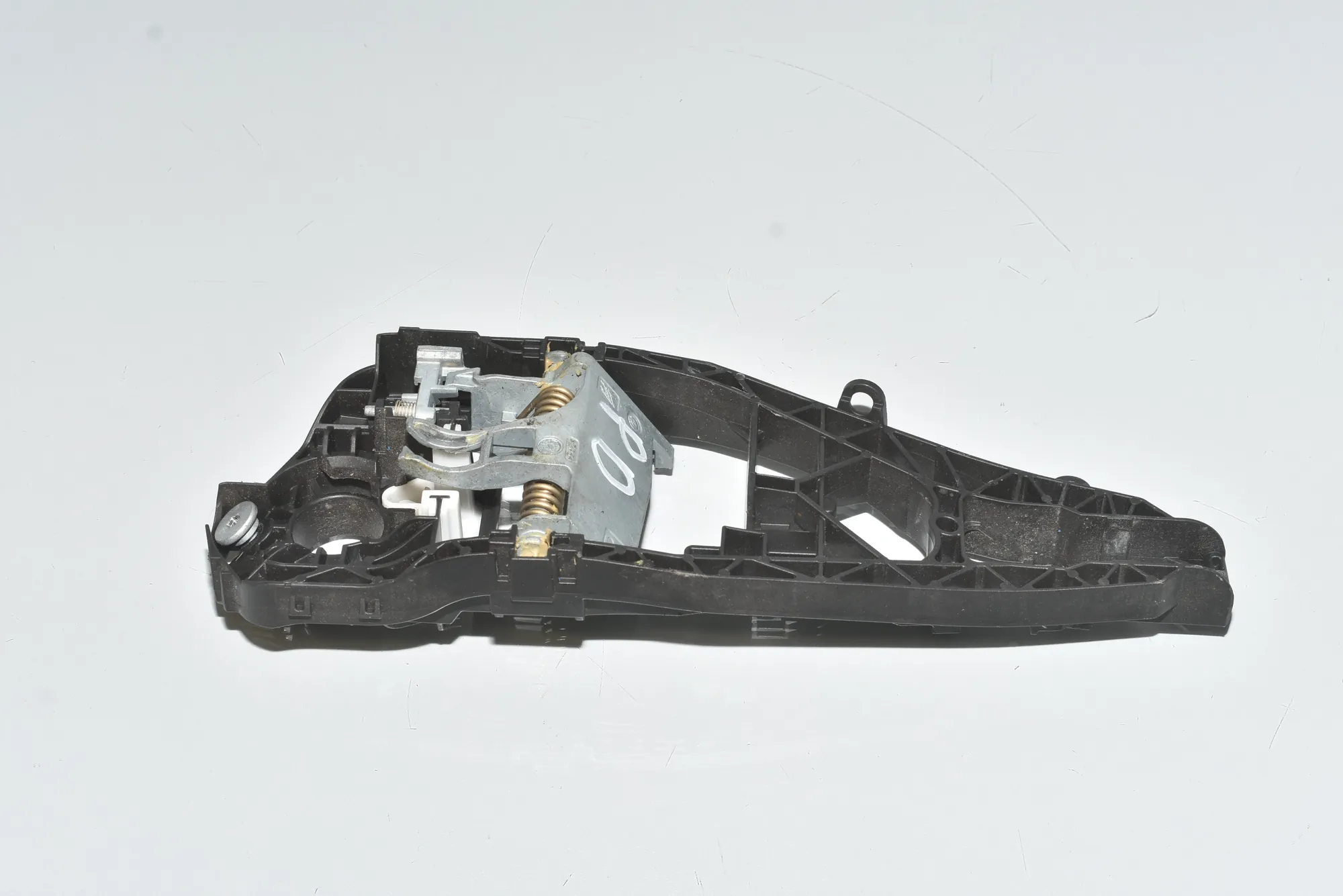 Front Right Door Interior Handle Frame – OEM 51217293186 · BMW 2 Gran Tourer (F46) 218 d xDrive 2017