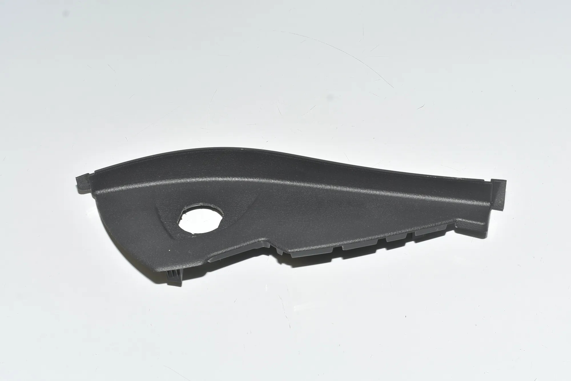 Dashboard Side Trim – OEM 9262980 · BMW 2 Gran Tourer (F46) 218 d xDrive 2017