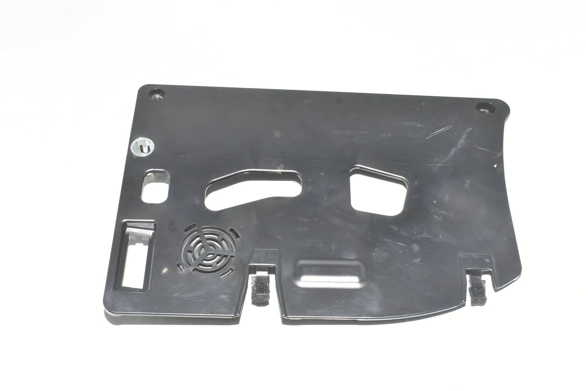 Dashboard Lower Trim – OEM 9316560 · BMW 2 Gran Tourer (F46) 218 d xDrive 2017 – 2