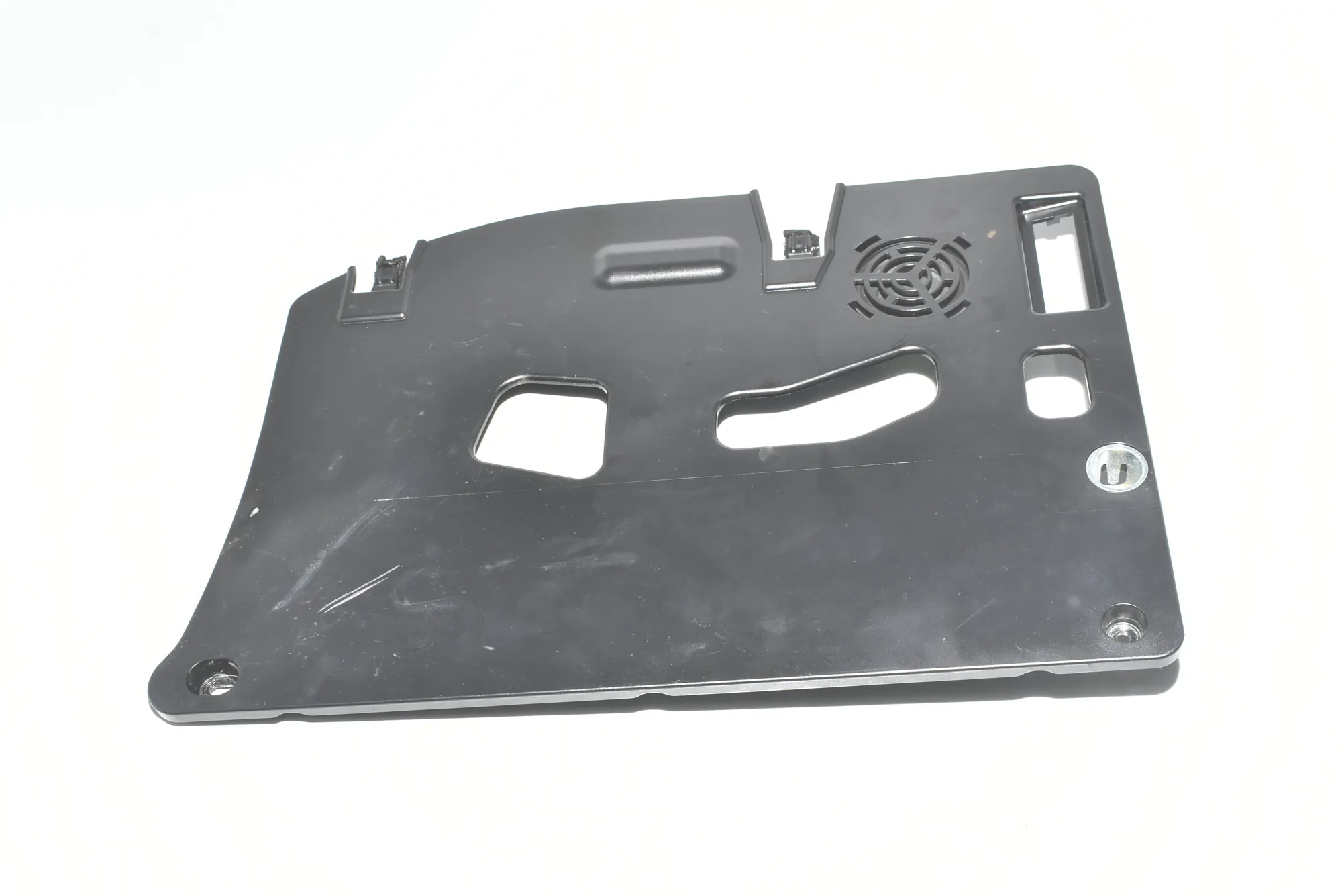 Dashboard Lower Trim – OEM 9316560 · BMW 2 Gran Tourer (F46) 218 d xDrive 2017