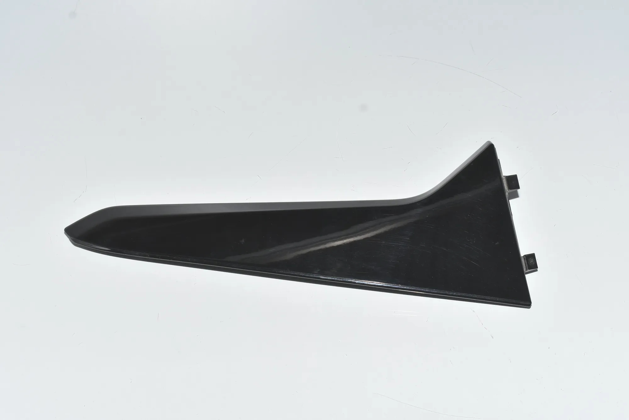 Other Trim Parts – OEM 7364776 · BMW 2 Gran Tourer (F46) 218 d xDrive 2017 – 2