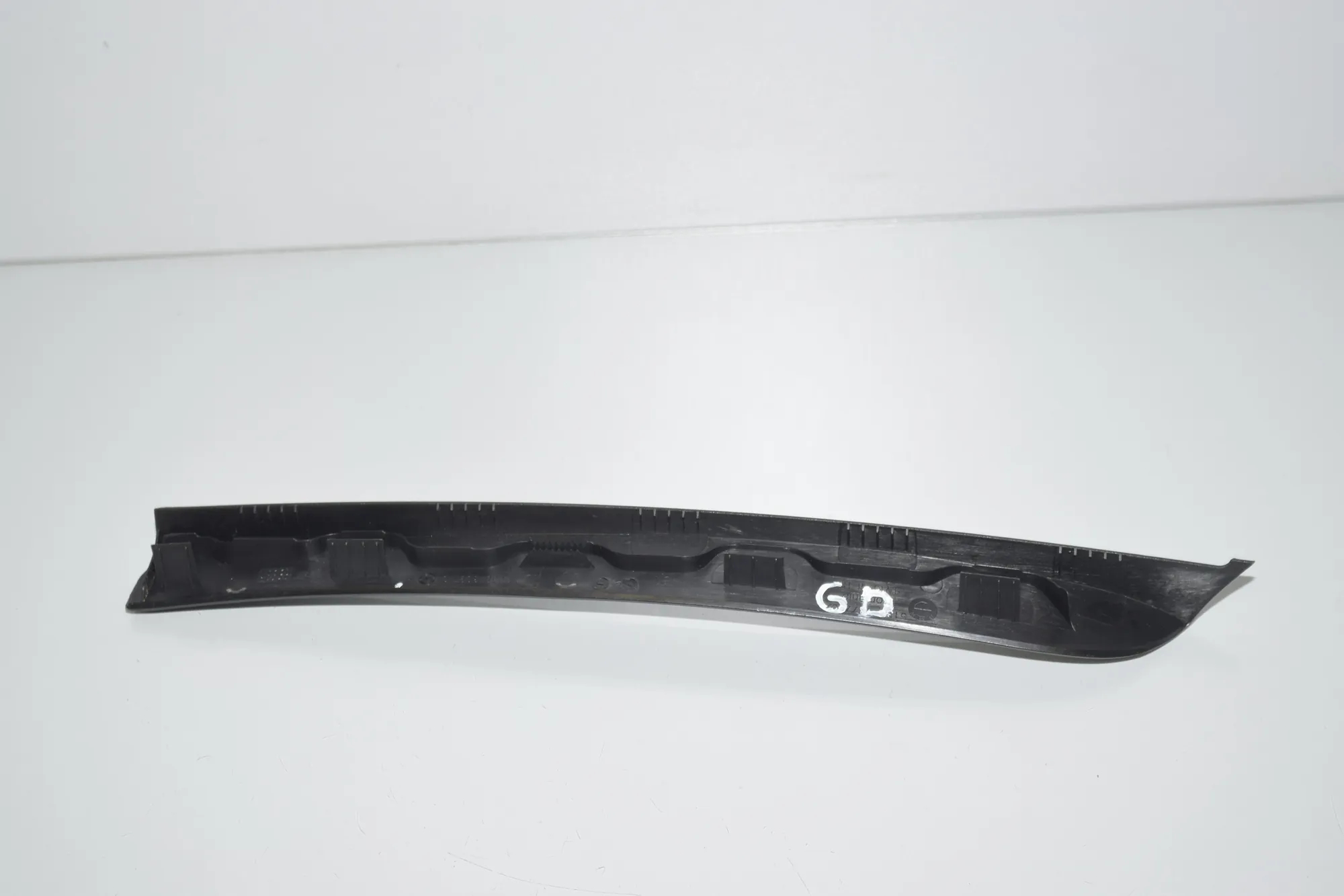 Rear Right Door Window Strip – OEM 7377302 · BMW 7 (G11, G12) 730 d, Ld xDrive 2017 – 3