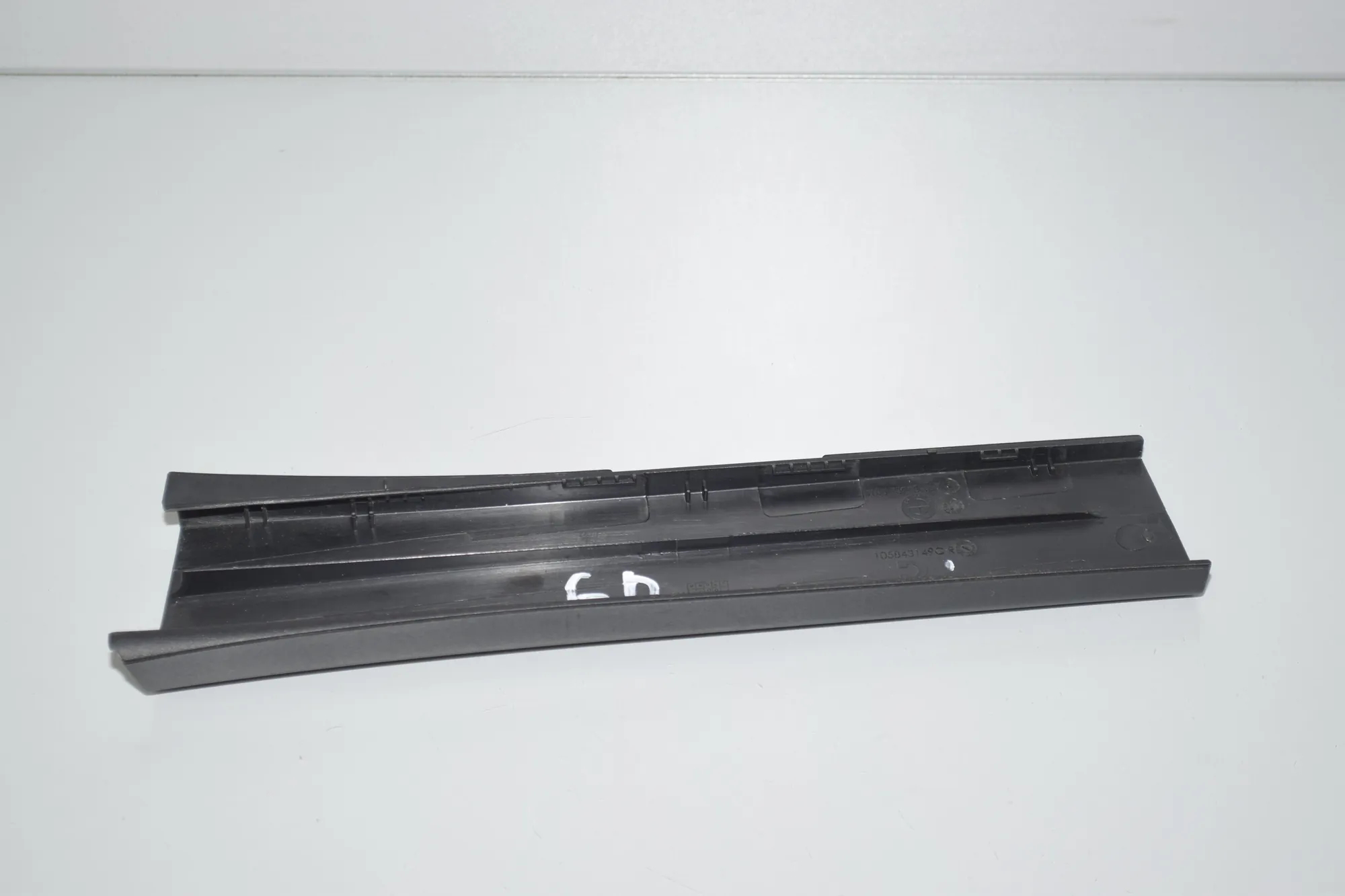Rear Right Door Window Strip – OEM 7377308 · BMW 7 (G11, G12) 730 d, Ld xDrive 2017 – 4