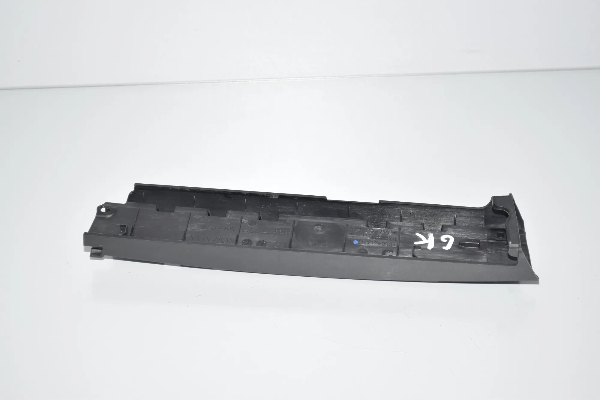 Rear Left Door Window Strip – OEM 7377313 · BMW 7 (G11, G12) 730 d, Ld xDrive 2017 – 3