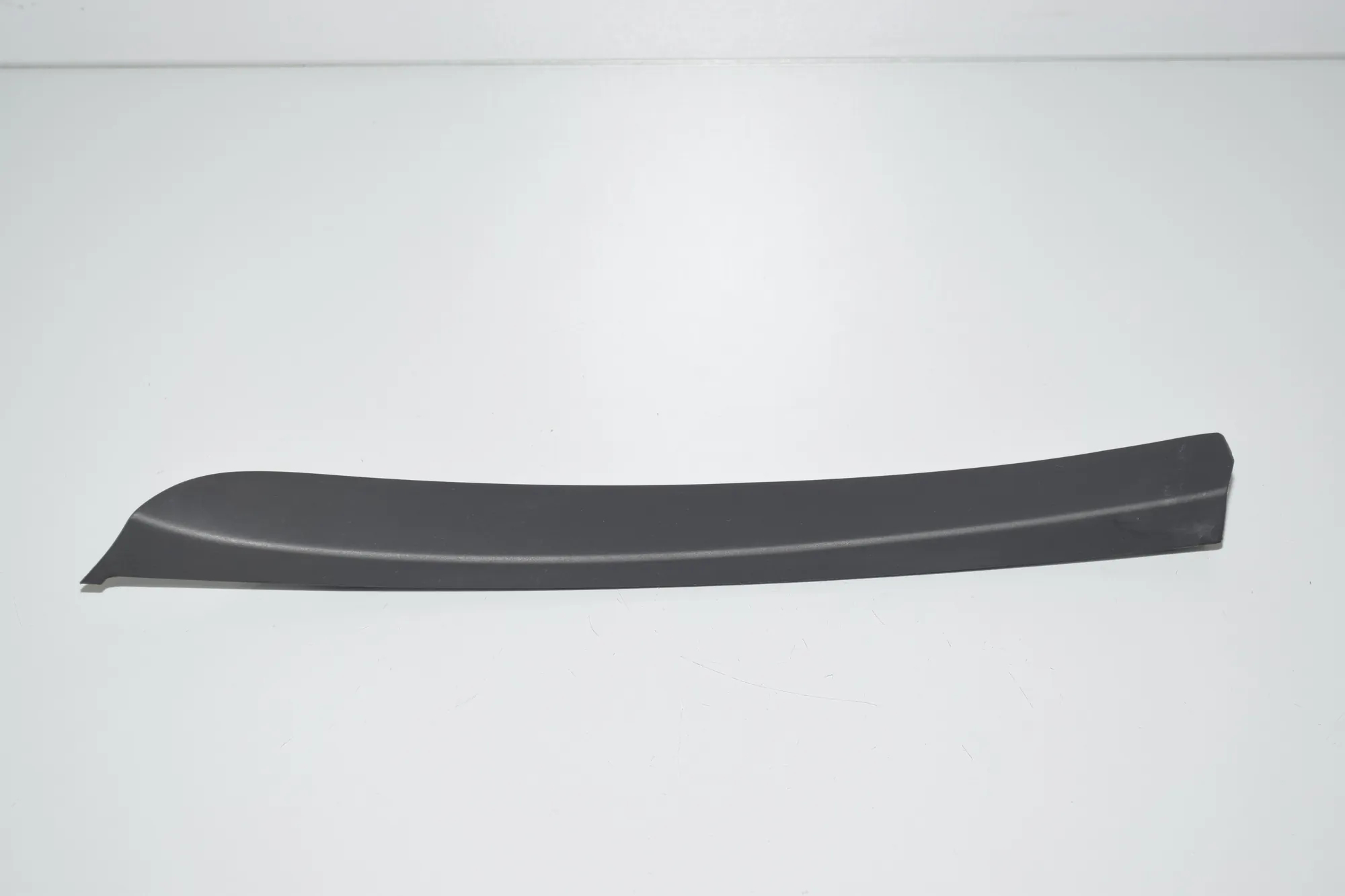 Rear Left Door Window Strip – OEM 7377301 · BMW 7 (G11, G12) 730 d, Ld xDrive 2017