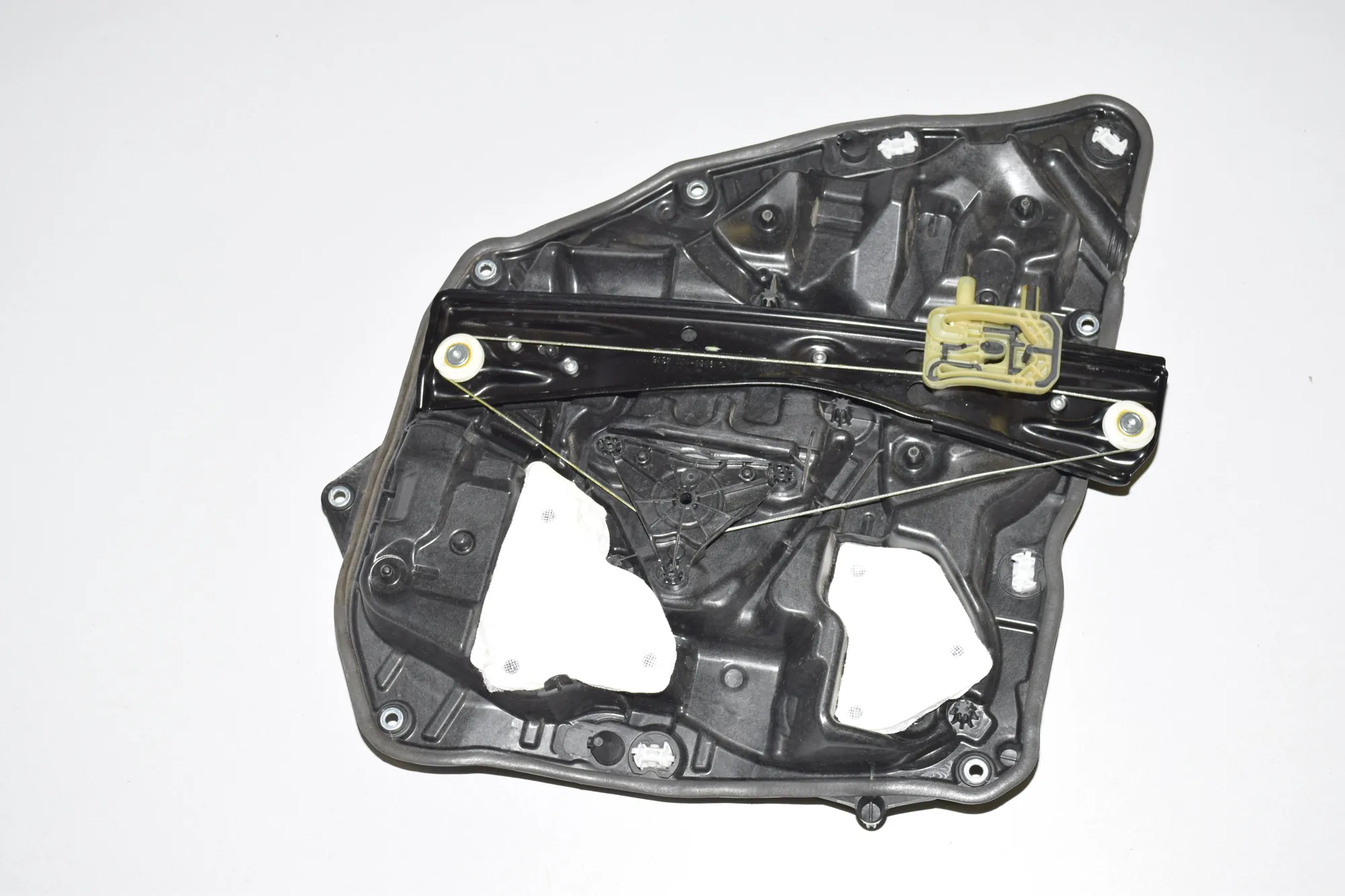 Rear Right Door Window Regulator – OEM 7479066 · BMW 7 (G11, G12) 730 d, Ld xDrive 2017 – 4