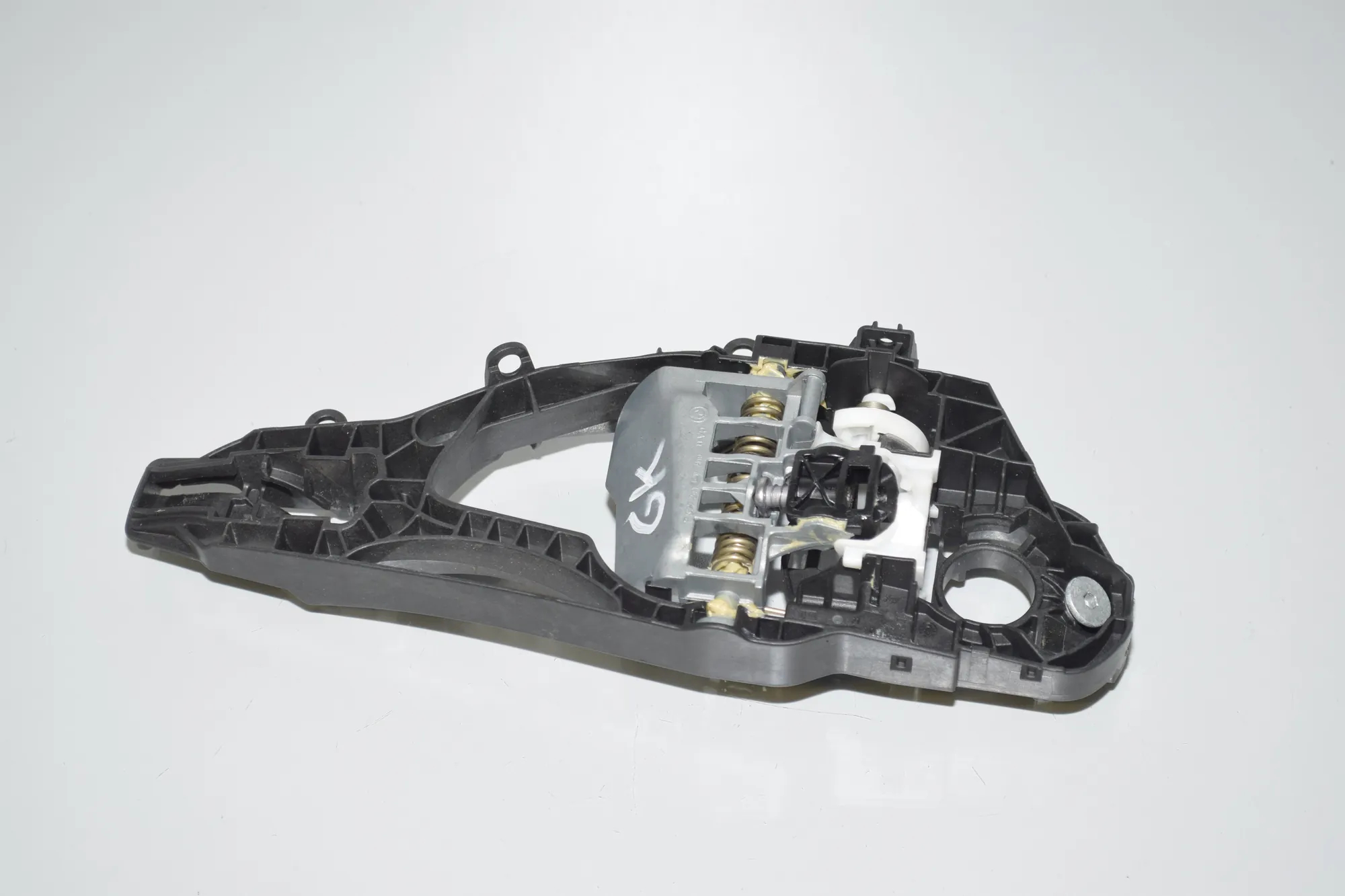 Rear Left Door Interior Handle Frame – OEM 7377241 · BMW 7 (G11, G12) 730 d, Ld xDrive 2017 – 2