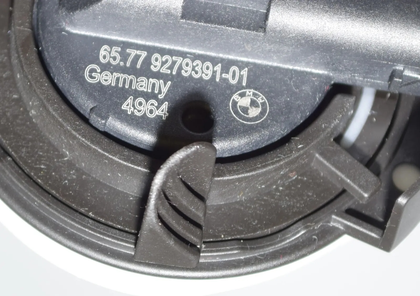 Front Left Impact Sensor – OEM 9279391 · BMW 7 (G11, G12) 730 d, Ld xDrive 2017 – 5