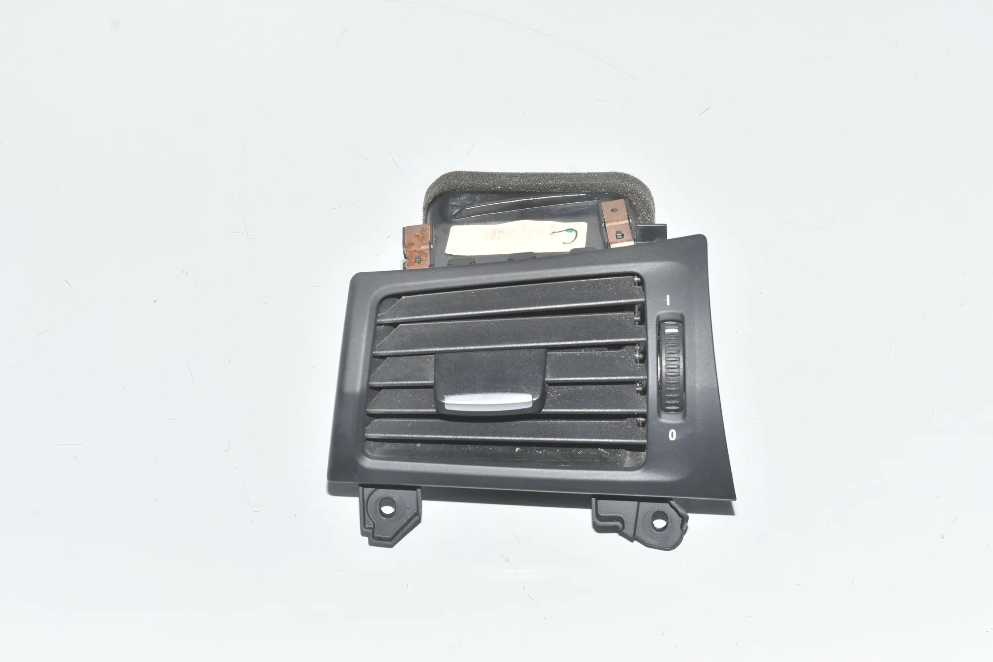 Dashboard Air Vents – OEM 64229184141 · BMW X3 (F25) xDrive 35 d 2012