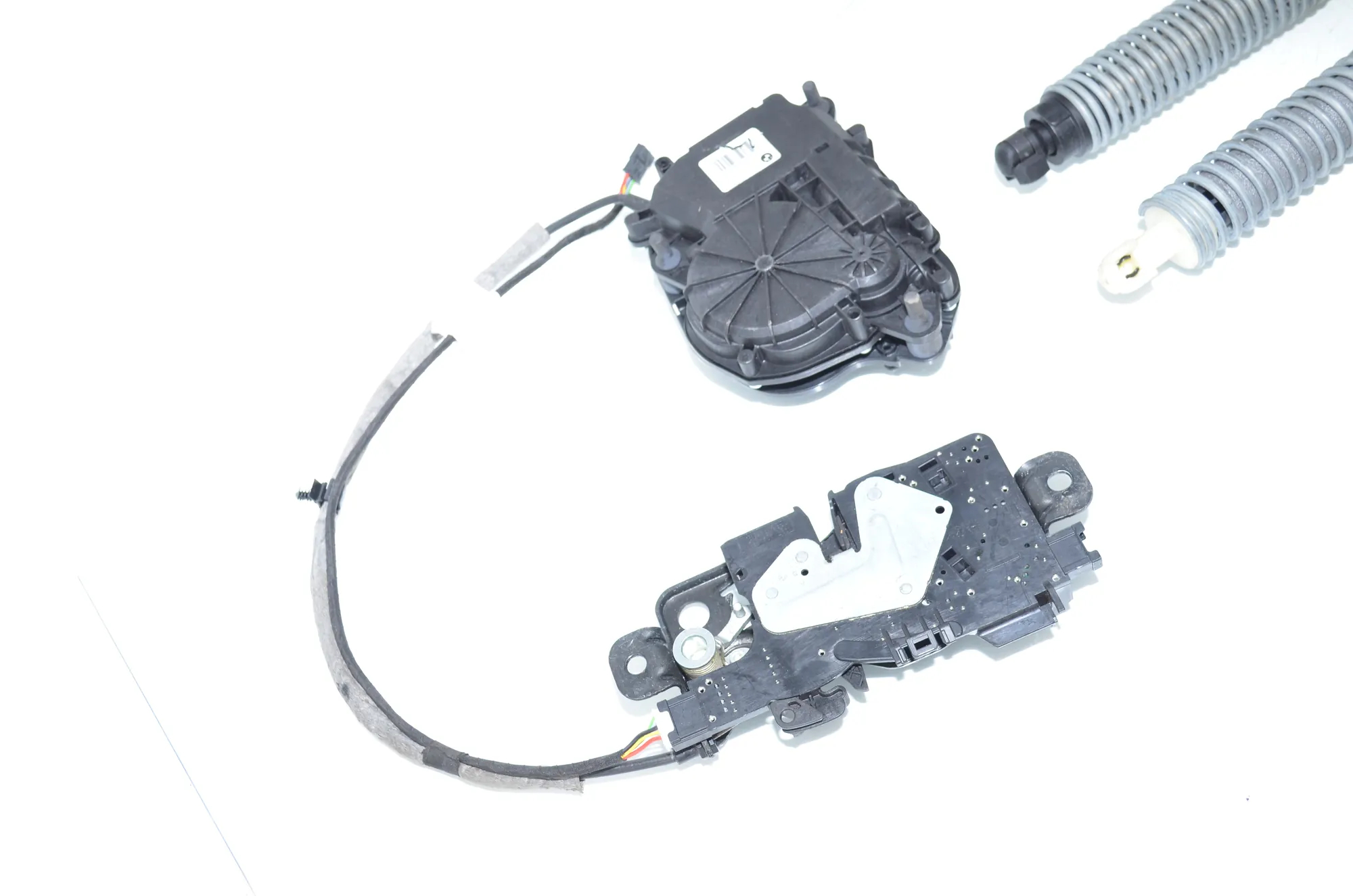 Electric Tailgate Opening Kit – OEM 7441014 · BMW 7 (G11, G12) 730 d, Ld xDrive 2017 – 2