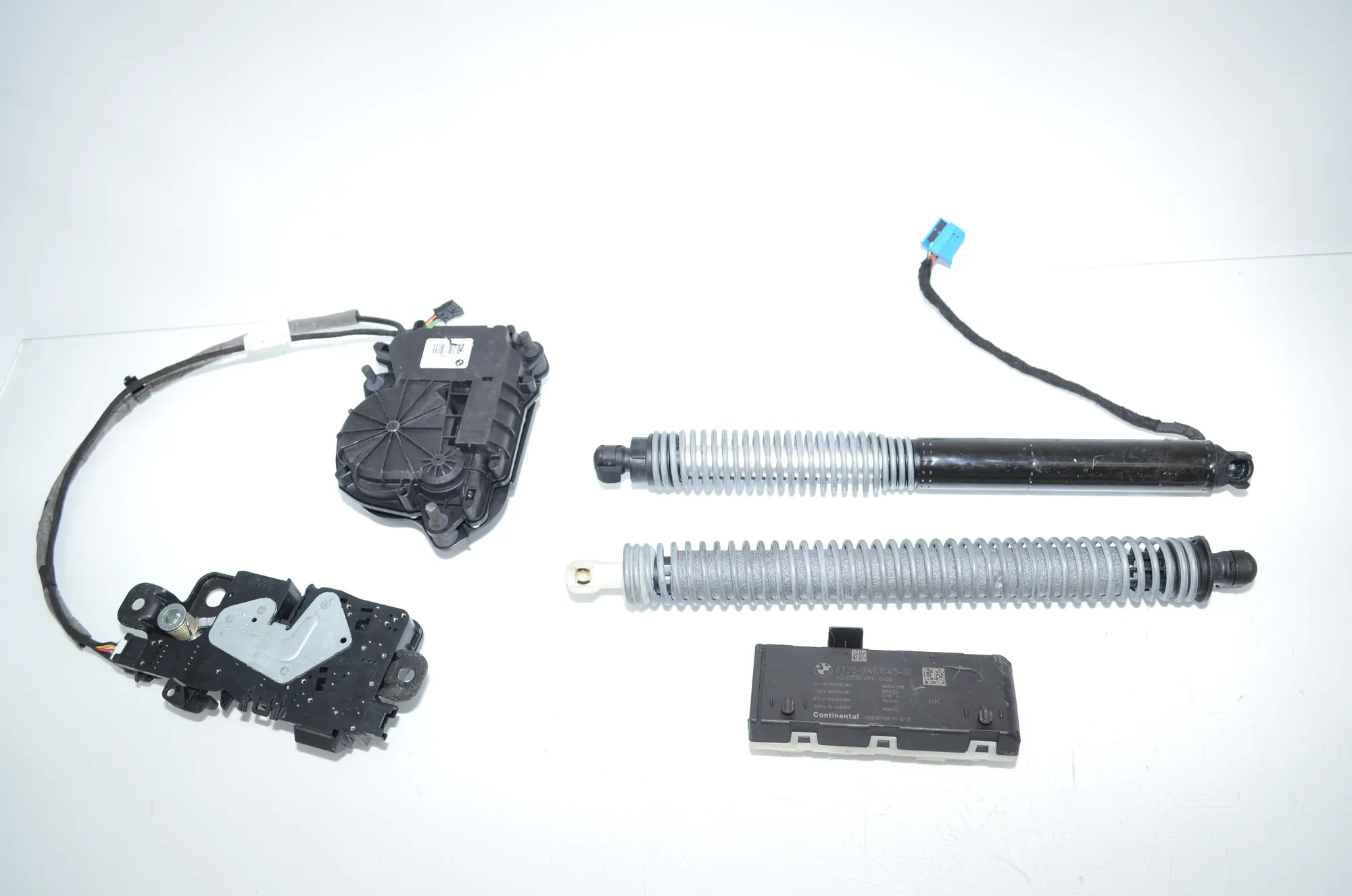 Electric Tailgate Opening Kit – OEM 7441014 · BMW 7 (G11, G12) 730 d, Ld xDrive 2017 – 3